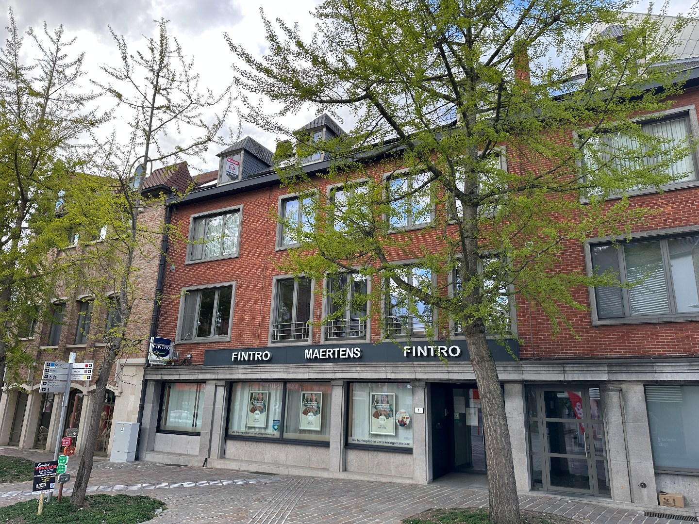 Dakappartement (120 m²!) met 2 slaapkamers, centrum Torhout 