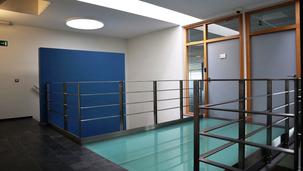 Standingvol kantorencomplex te huur langs E40 in Melle