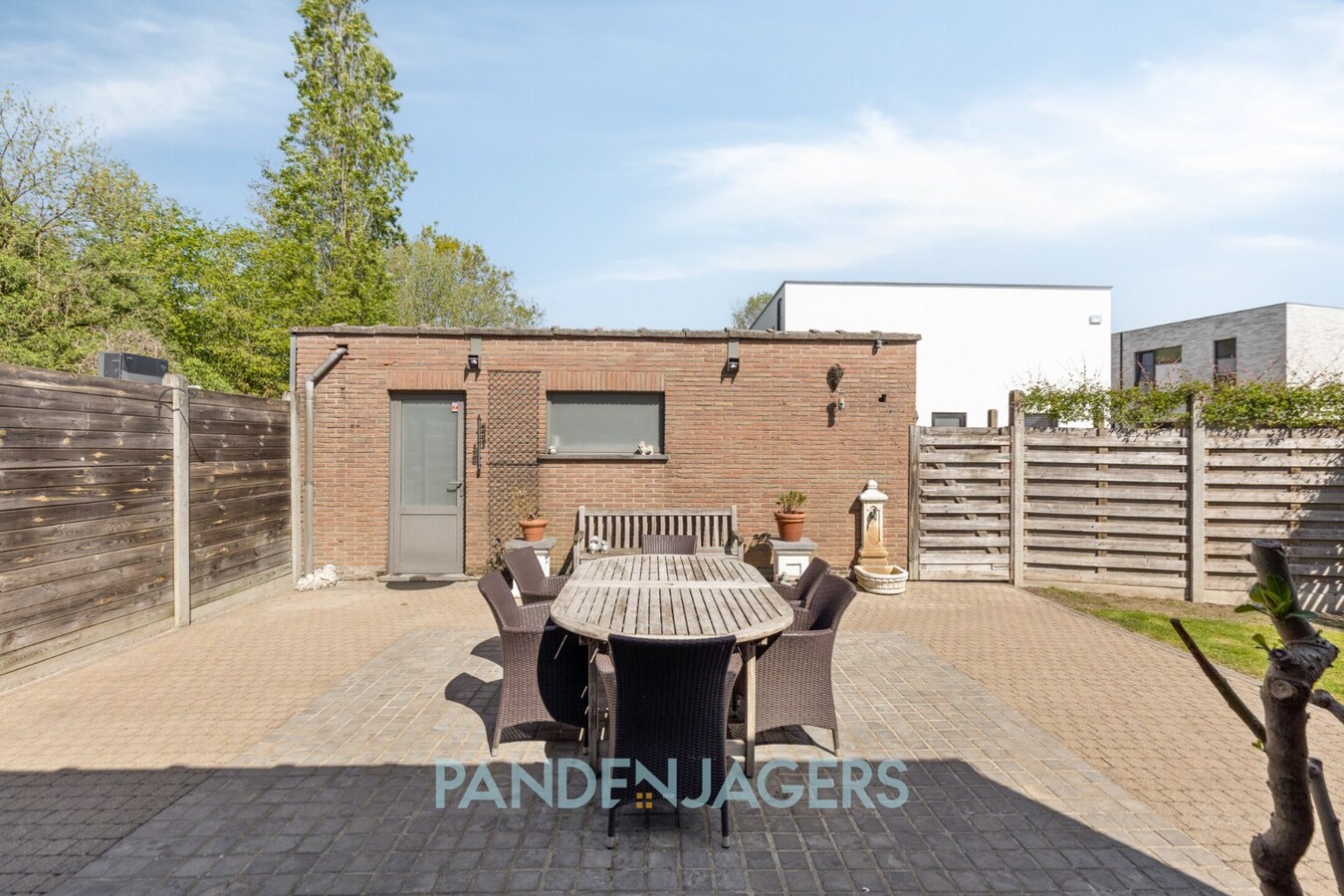 Lichtrijke halfopen bebouwing op toplocatie te Lint 
