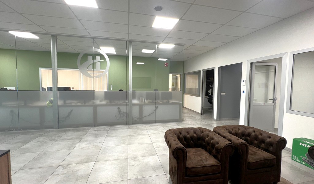 Bedrijfspand te koop in industriezone Hoogveld te Dendermonde