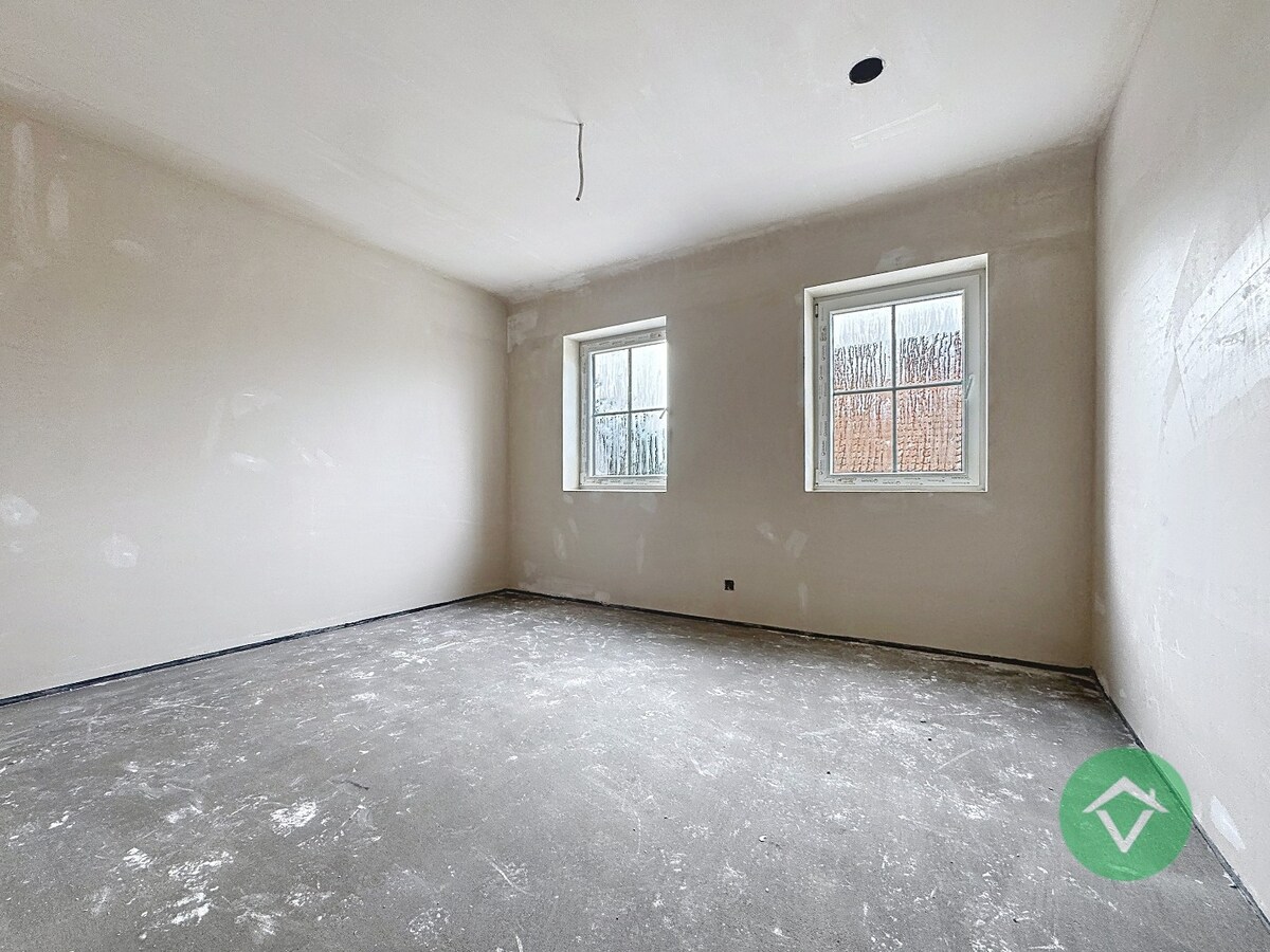 Alleenstaande nieuwbouwwoning met 4 slaapkamers en tuin te Koekelare 