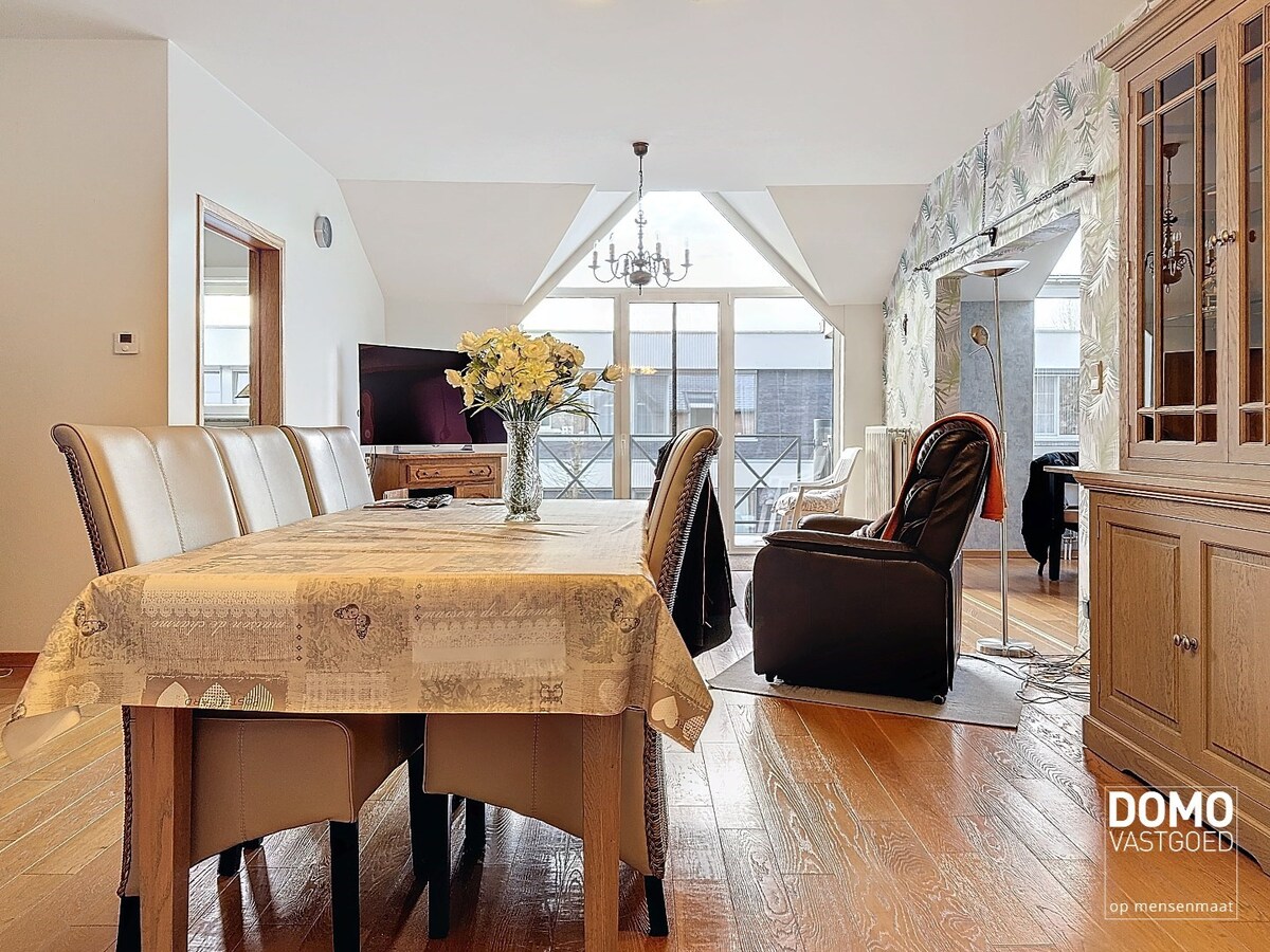 Ruime en instapklare assistentiewoning met zuidgericht terras, centraal gelegen in Kermt nabij Hasselt. 