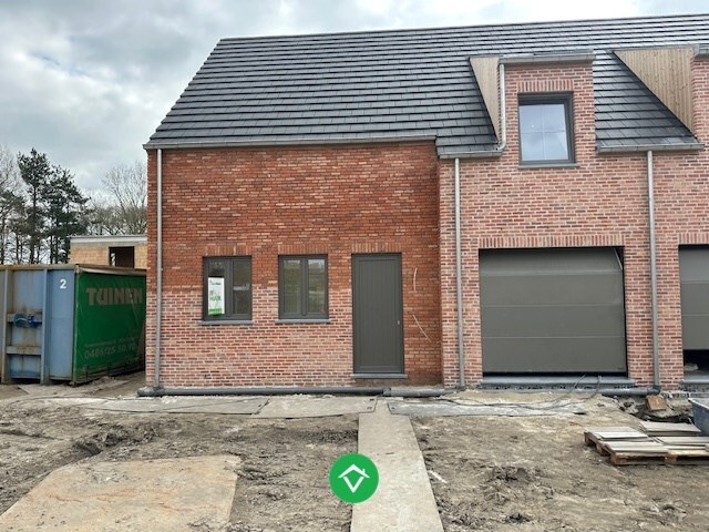 Moderne nieuwbouwwoning met drie slaapkamers en ruim terras in Moere 