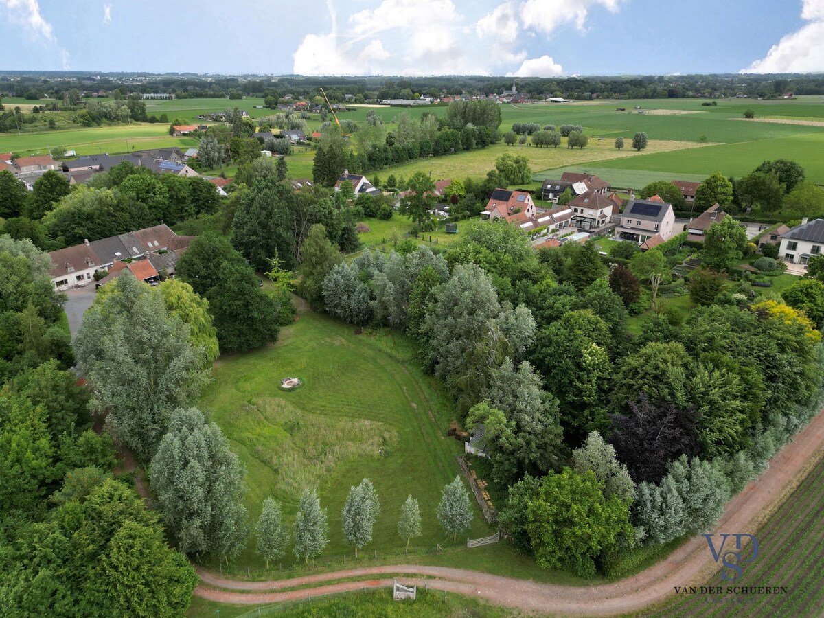 Exceptioneel woning in 't groen. 