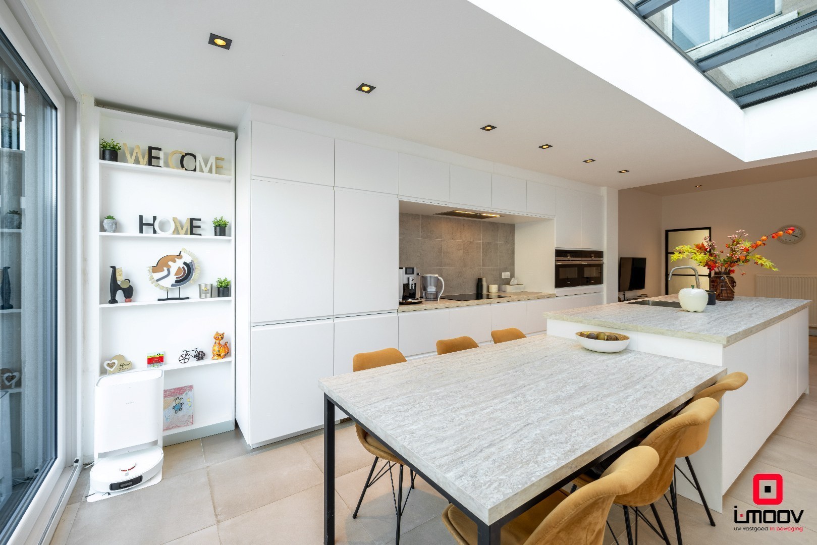 Hedendaags gerenoveerde stadswoning met lichtrijke leefruimtes en optie tot kangoeroewonen 