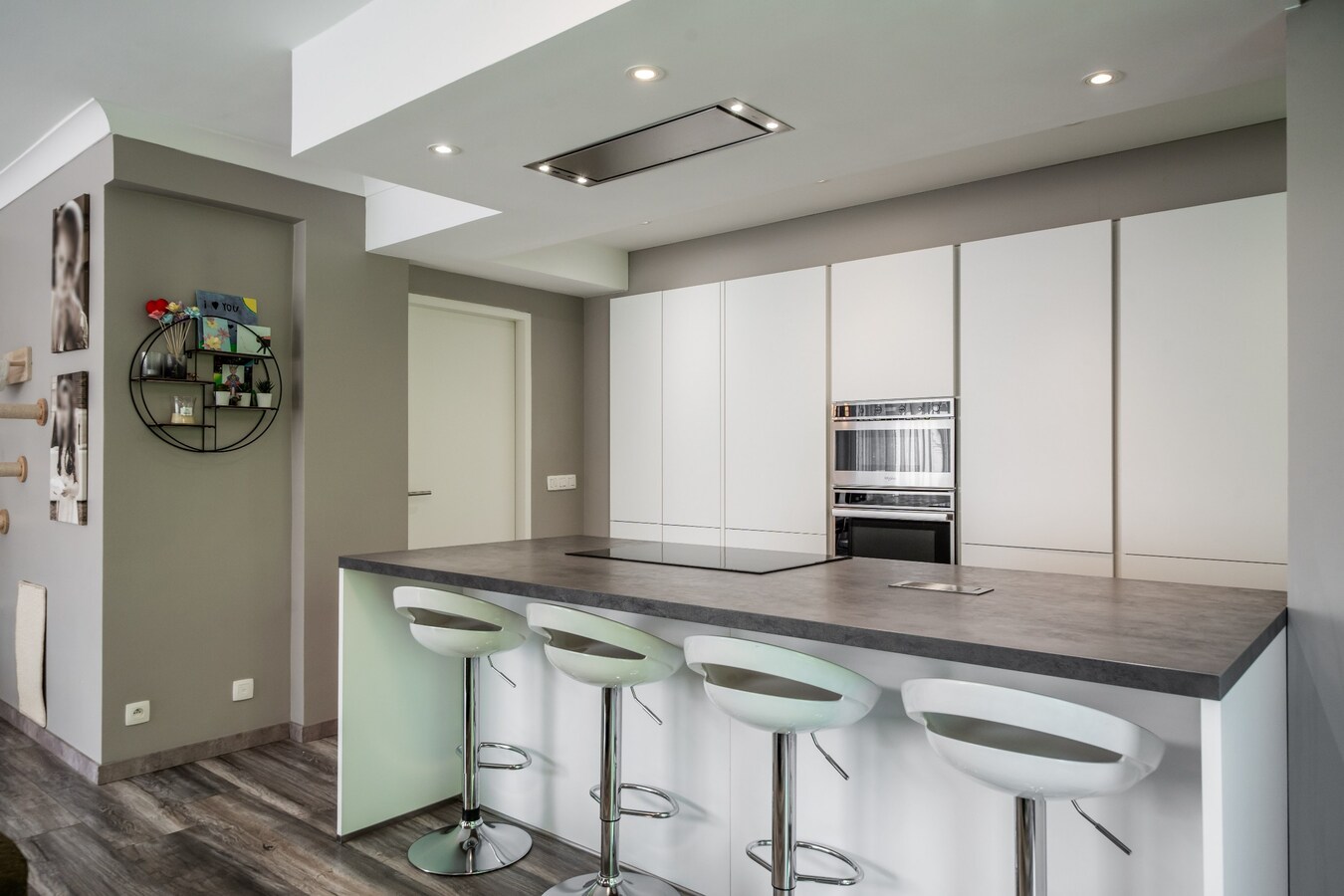 Ruim appartement (125 m²) met 3 grote slaapkamers. Centrum Genk! 