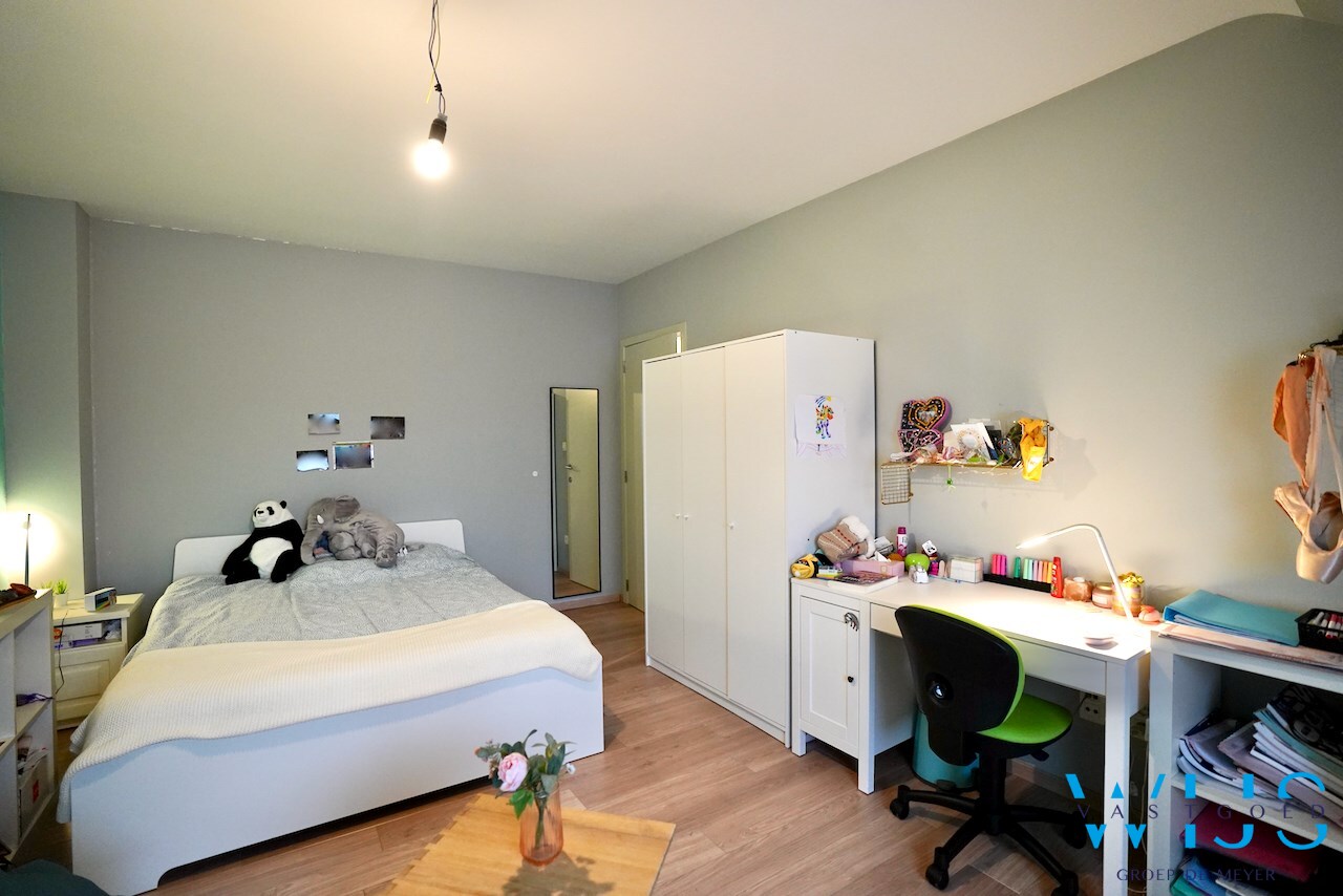 INSTAPKLAAR woonhuis met ZUIDgerichte tuin te Boekhoute ! 