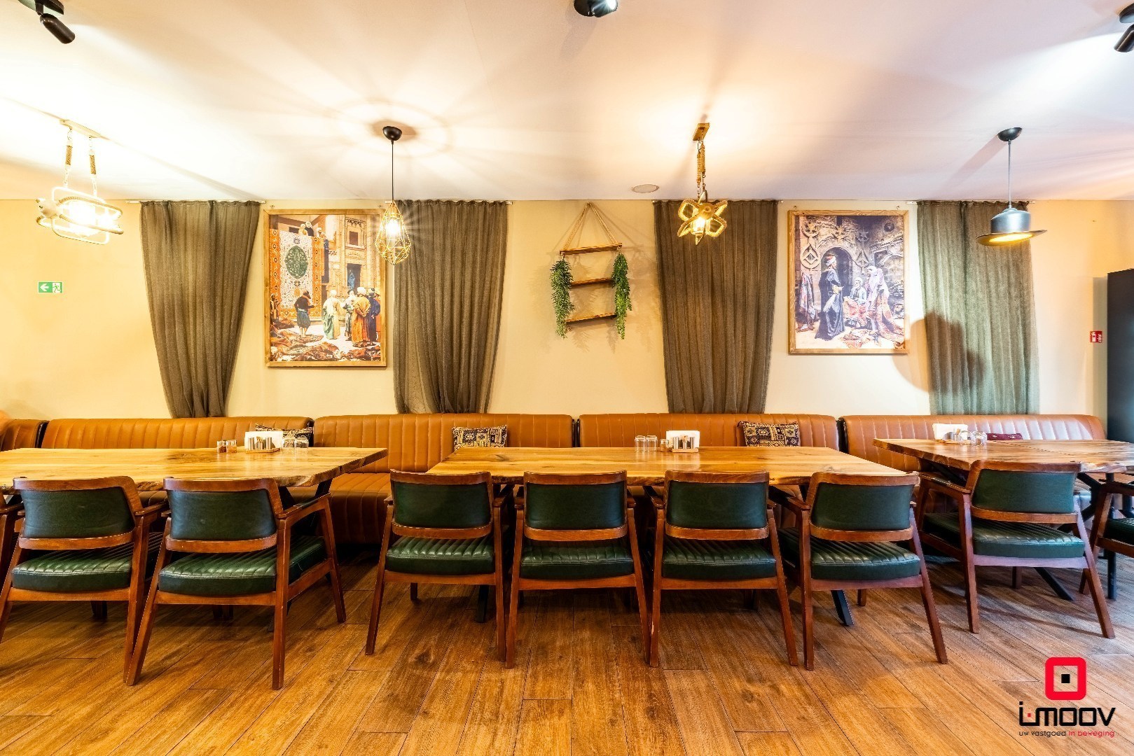 Uniek gemengd pand met commerciële invulling én ruime privéwoning in opkomende buurt van Gent 