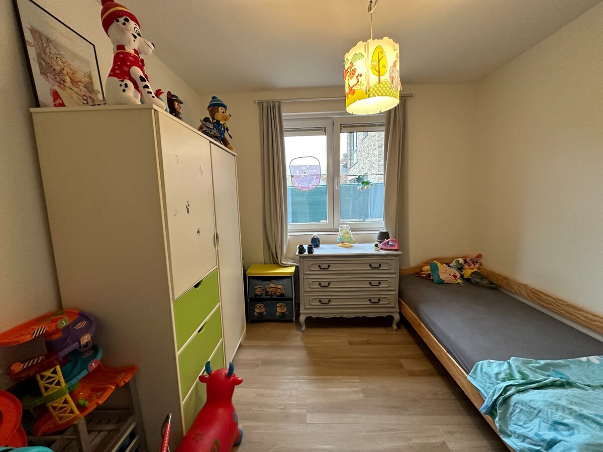 Ruime 3-slaapkamerappartement in het centrum van Merkem 