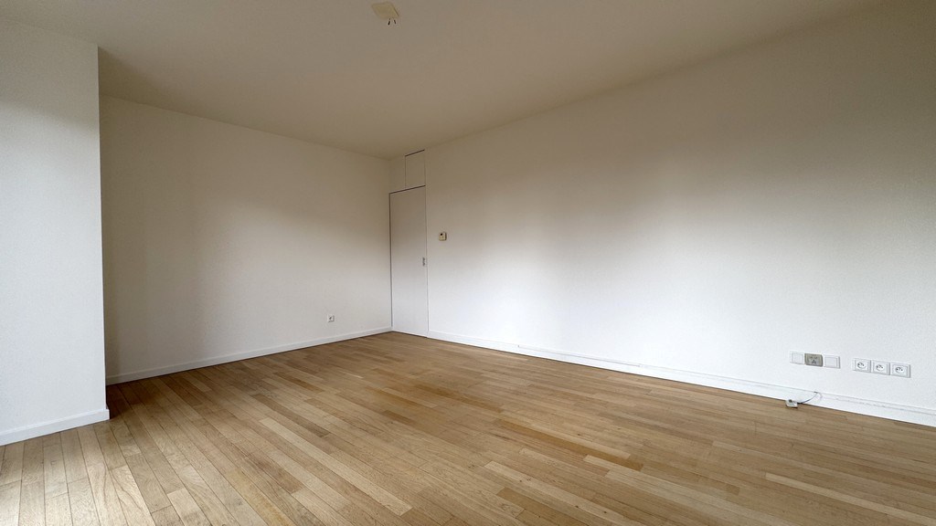 Instapklaar kantoor te huur nabij N12 in Schilde