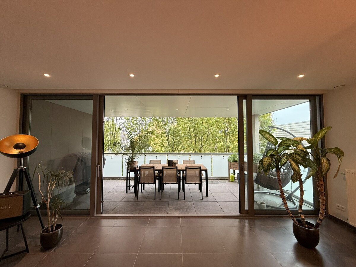 NIEUWE PRIJS! Appartement met 2 slaapkamers 