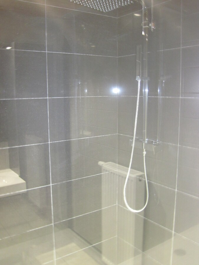 Ruim 2-slp-appartement met zonneterras ! 