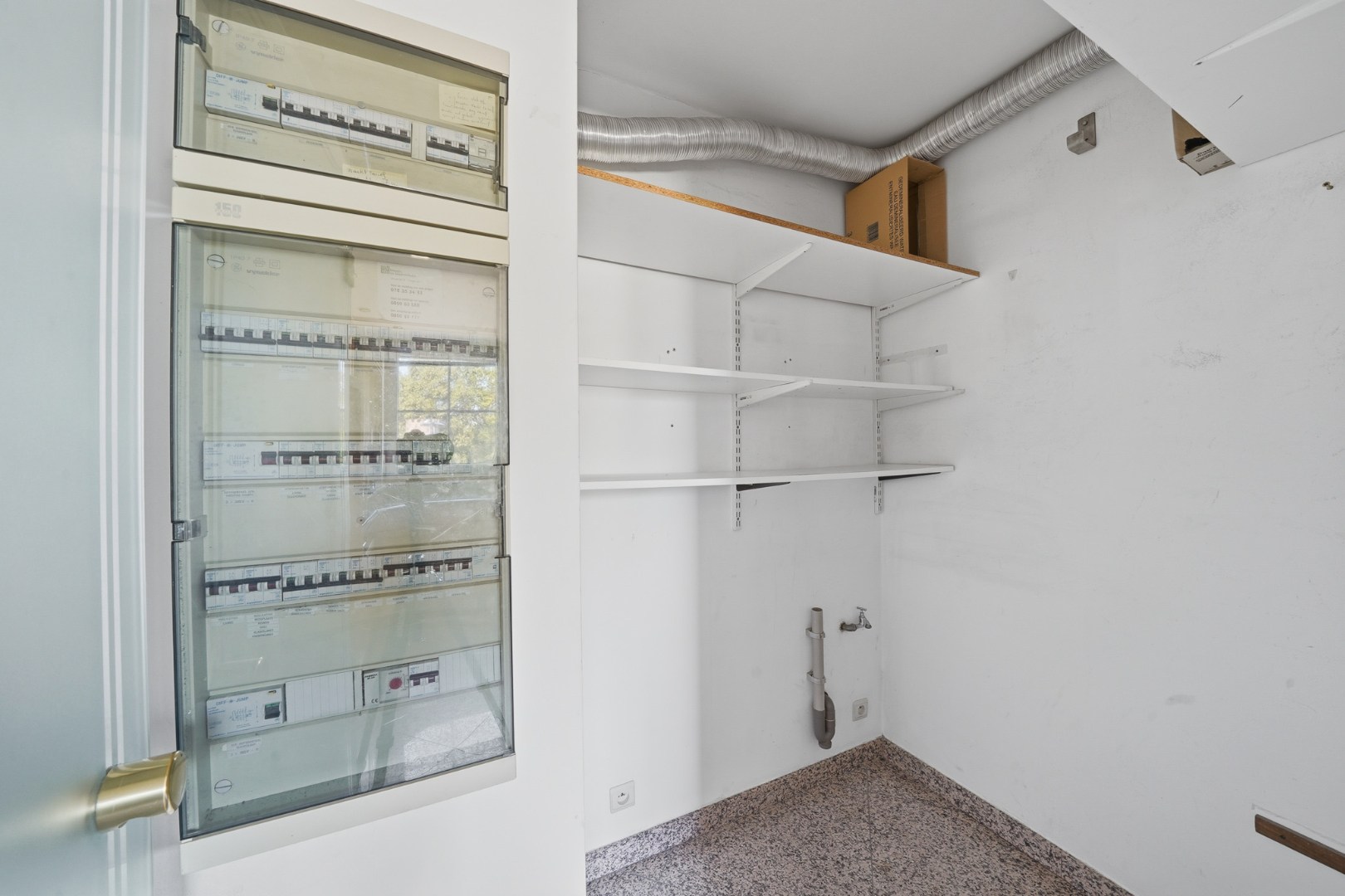 Instapklaar appartement met 2 slaapkamers en terras van 63 m² 