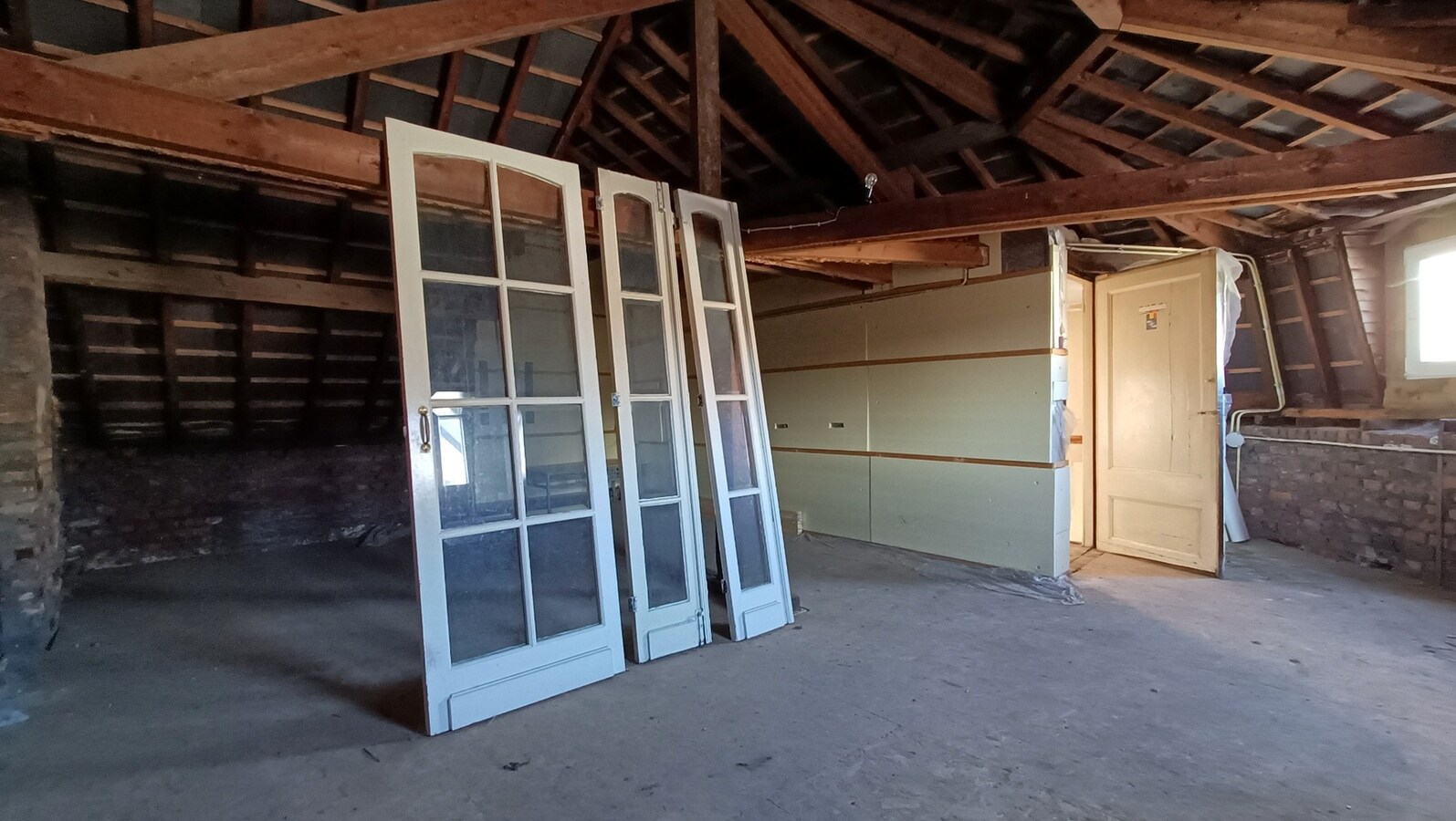 Charmante hoekwoning met 3 slaapkamers in centrum Tienen 