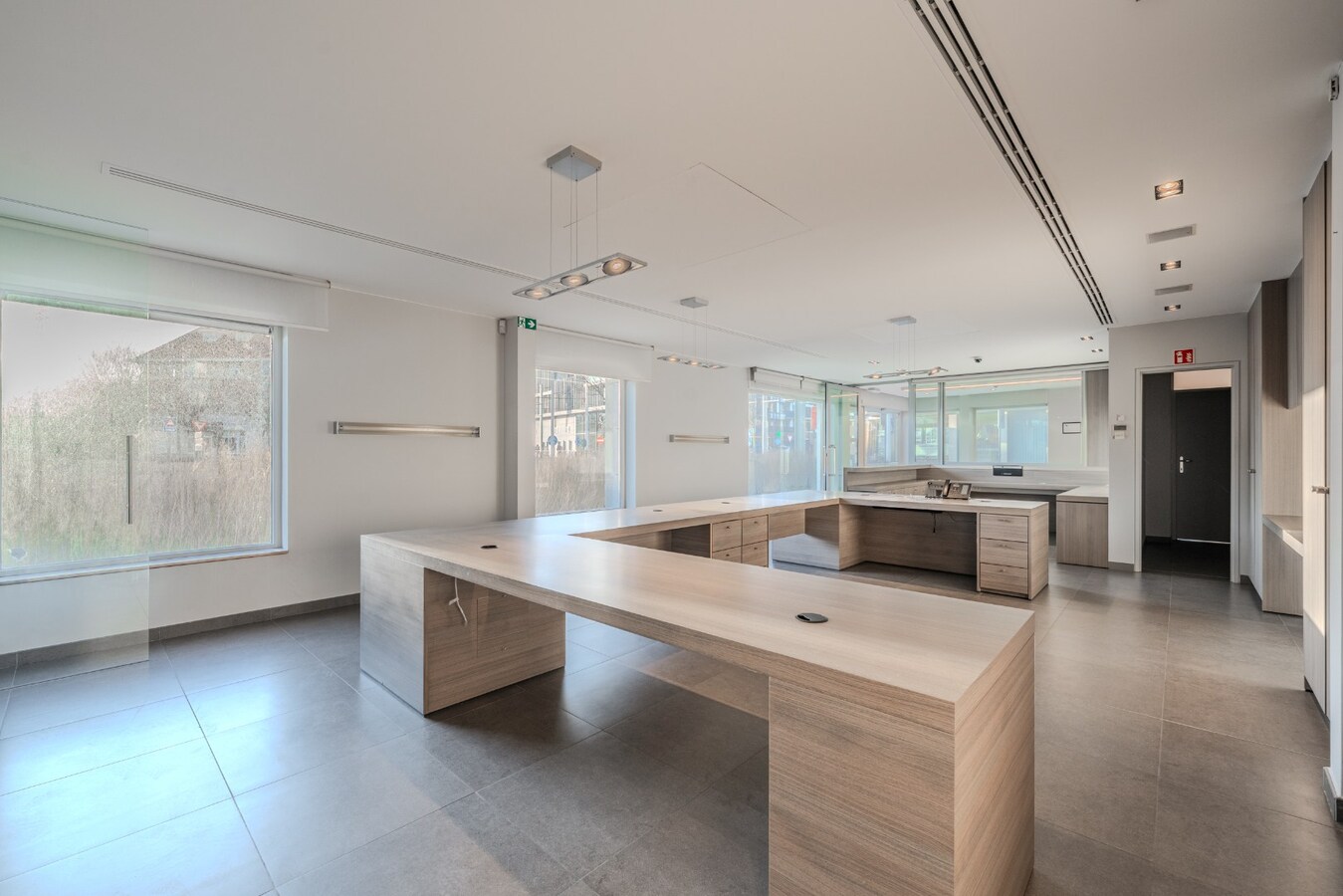 Standingvol handelspand op topligging in Nieuwpoort-Bad 