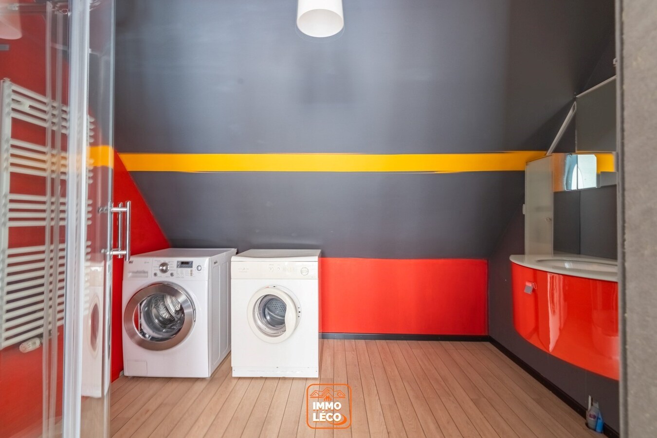 Superbe appartement 2 chambres DUPLEX style “LOFT” en plein centre-ville, à quelques pas de la Grand Place ! 