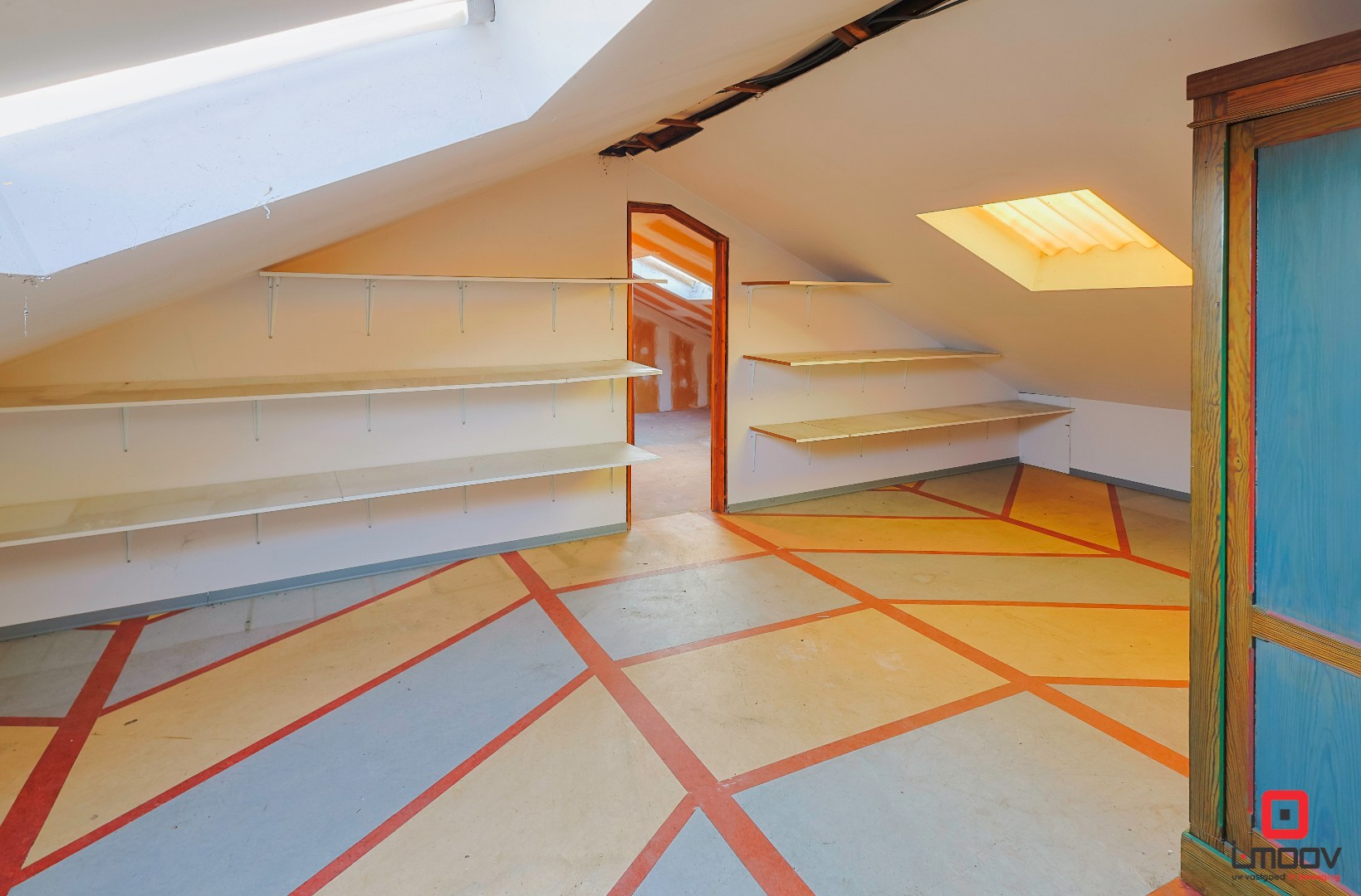 Bel-etagewoning met tuin, loods (450 m²) en tal van mogelijkheden 