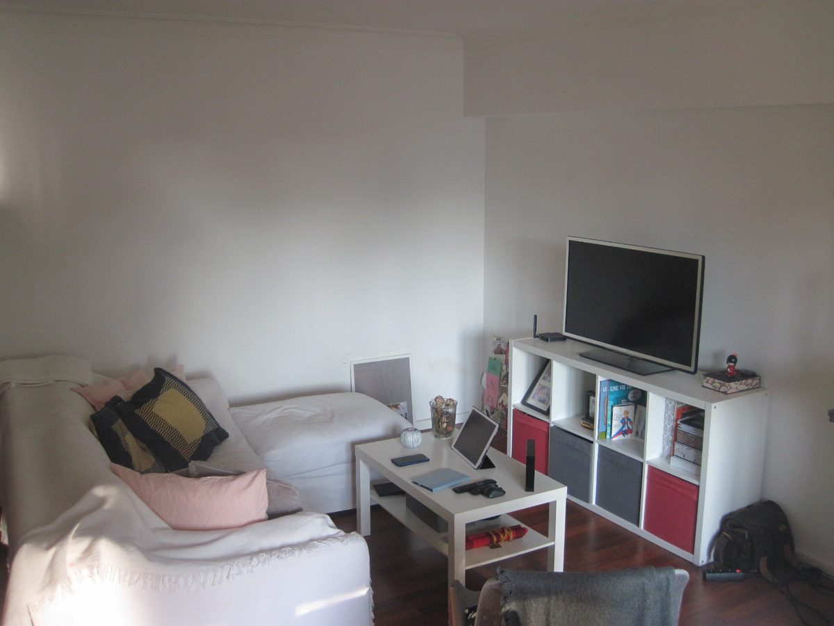 Lichtrijk, ruim 2-slp-appartement aan St-Anna-plein. 