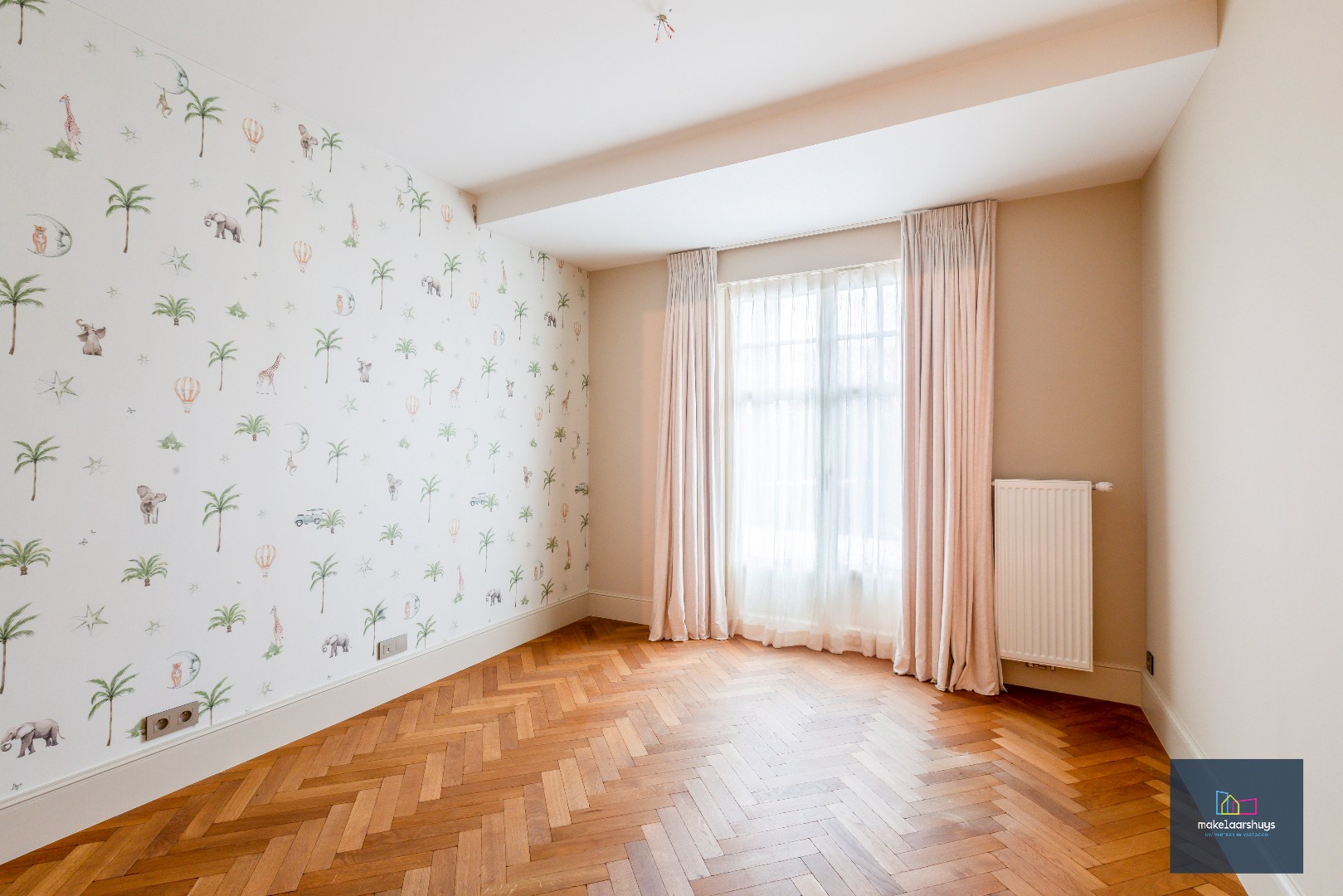 Exclusieve Franse manoir villa met bijhuis aan de Leie 