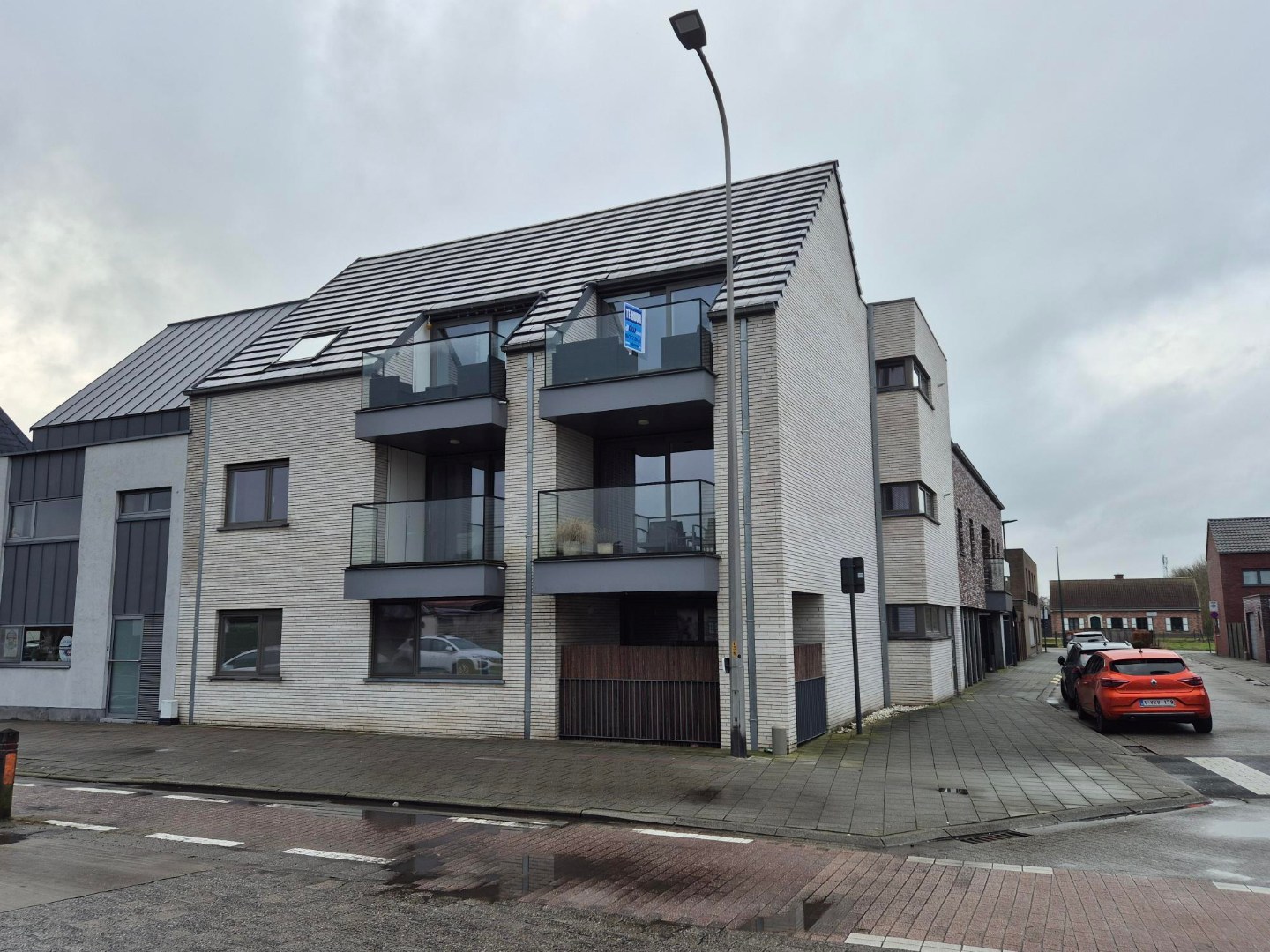 Appartement met 2 slpk en autostandplaats 