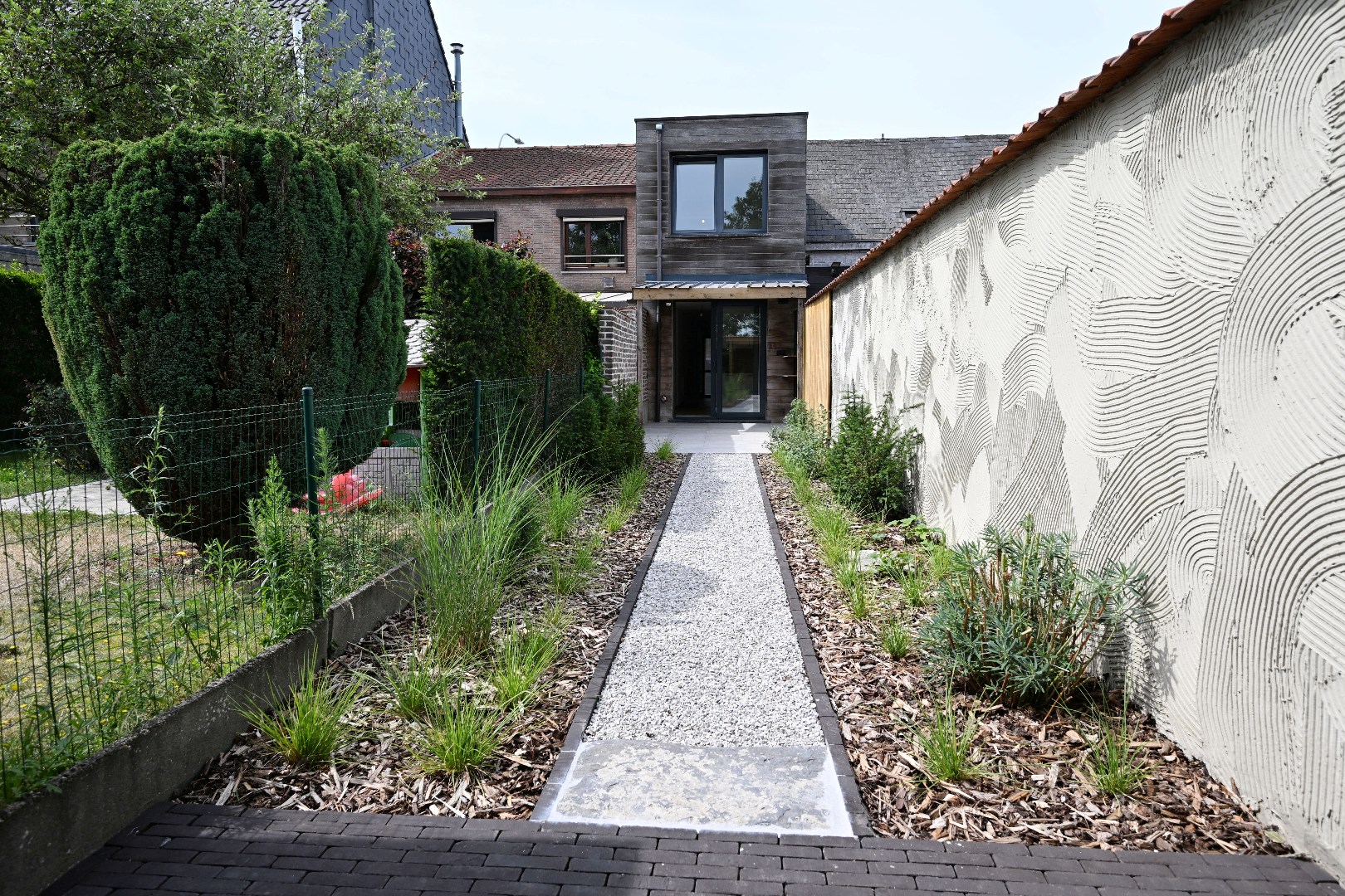 Gerenoveerd knus huis met 2 slpks en tuin te Balgerhoeke 