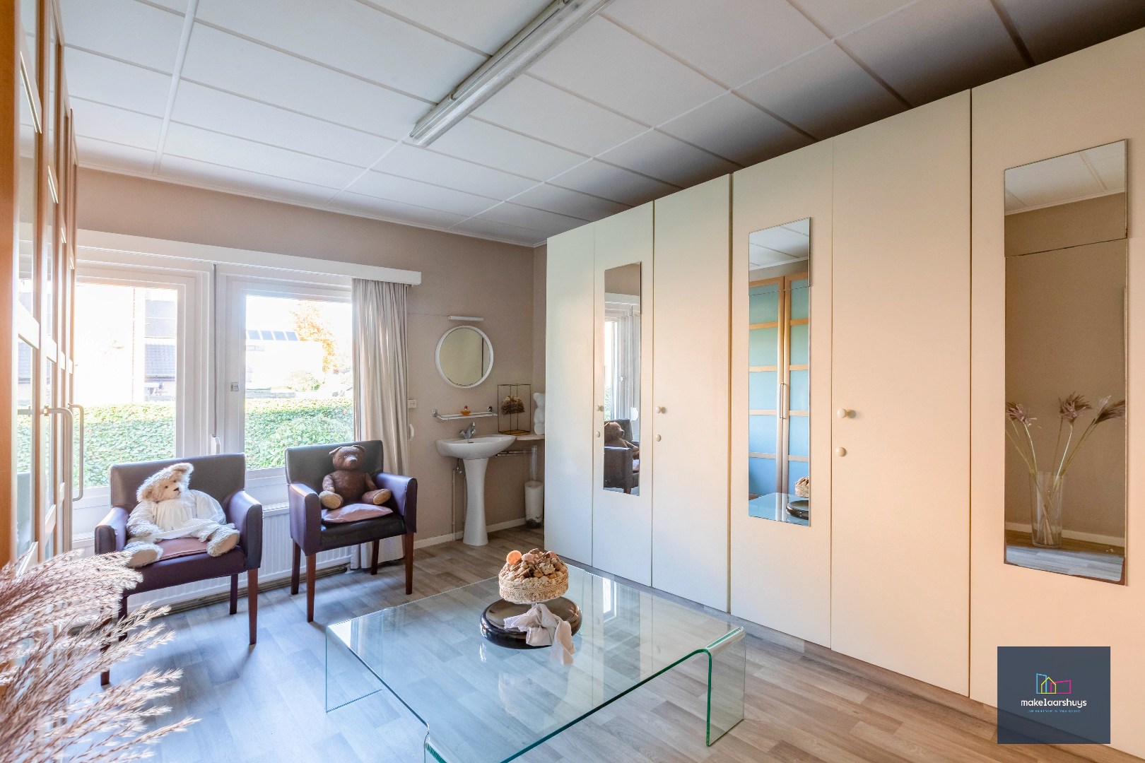 Ruime bungalow met 5 slp., tuin en garage in Mariakerke 