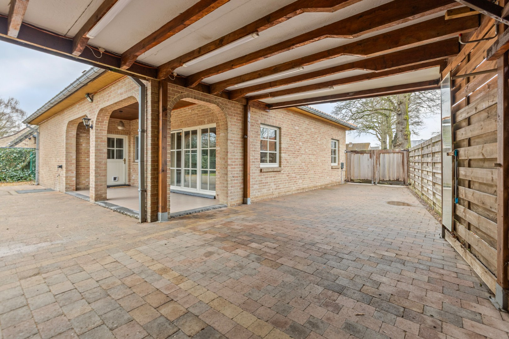 Instapklare gezinswoning met 3 slpk. in doodlopende straat te Kleine-Brogel 