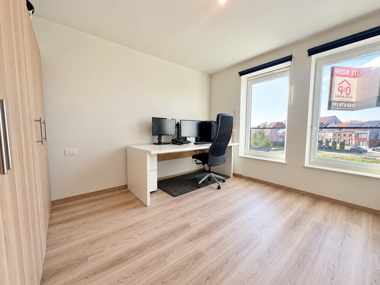 Prachtig appartement (89 m²) met 2 slpk, groot terras (en garage), Torhout 
