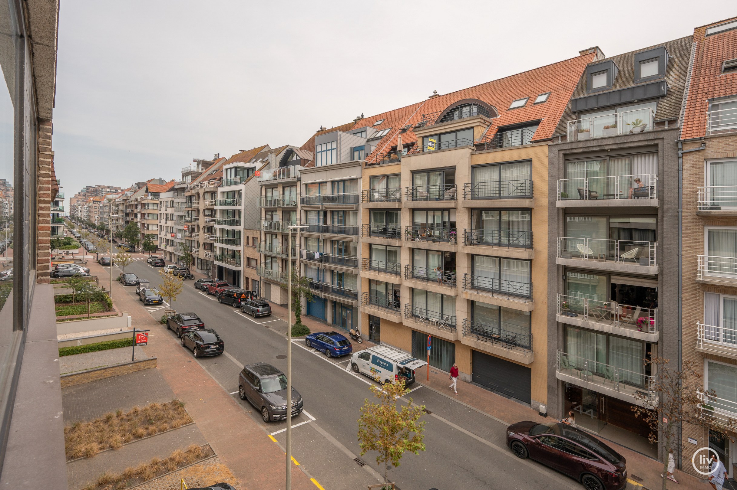 Appartement de 2 pièces luxueusement rénové à quelques pas de la digue de la plage d'Albertstrand et de l'avenue Lippens. 