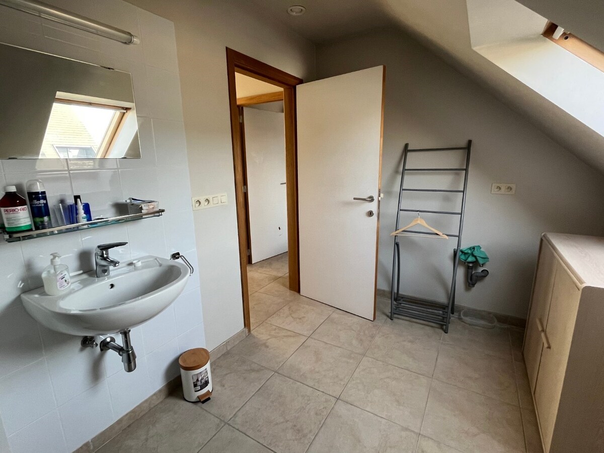 Ruim en goed gelegen 1 slaapkamer appartement! 