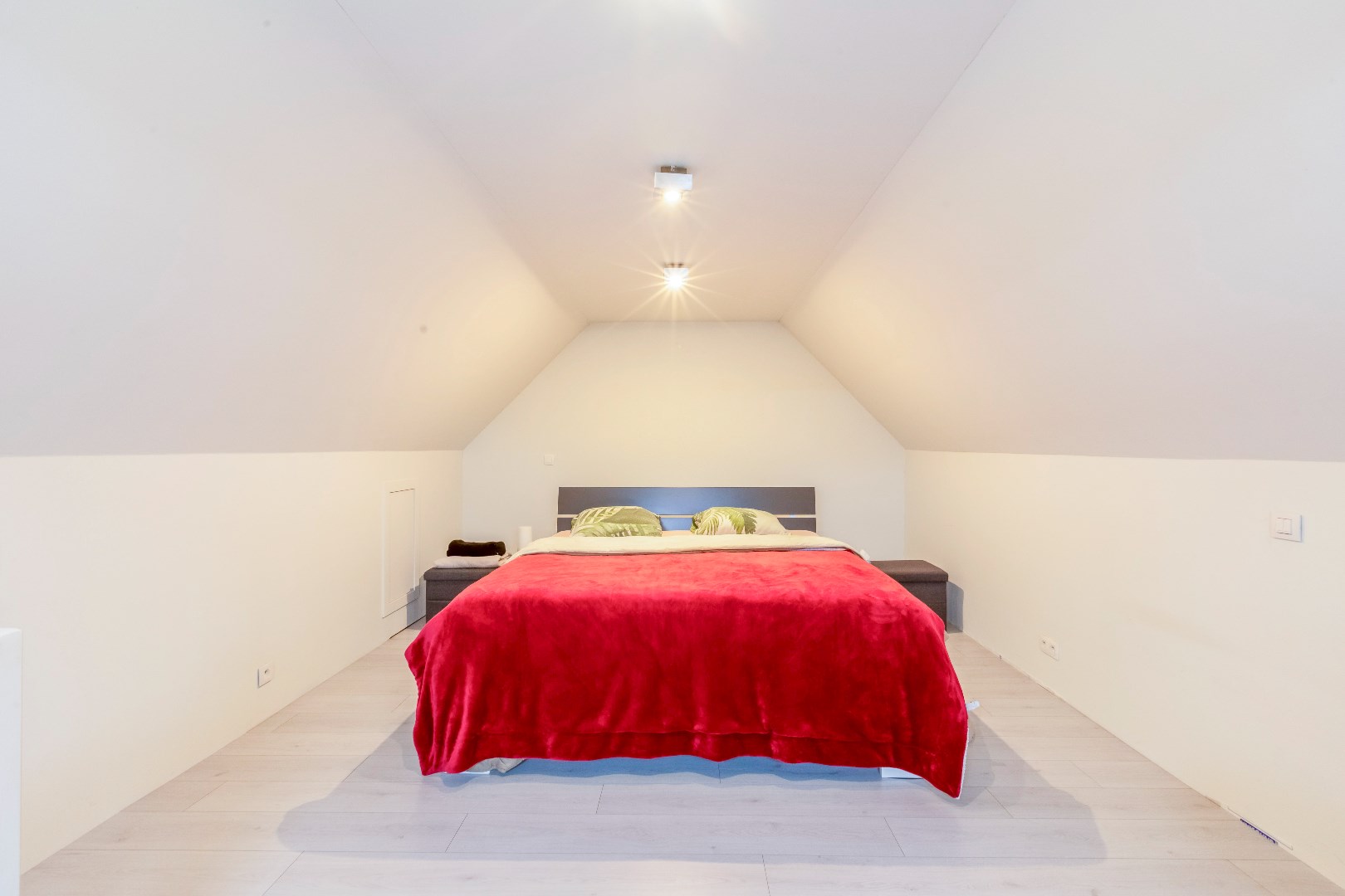 Instapklare en rustige HOB te Oostakker 