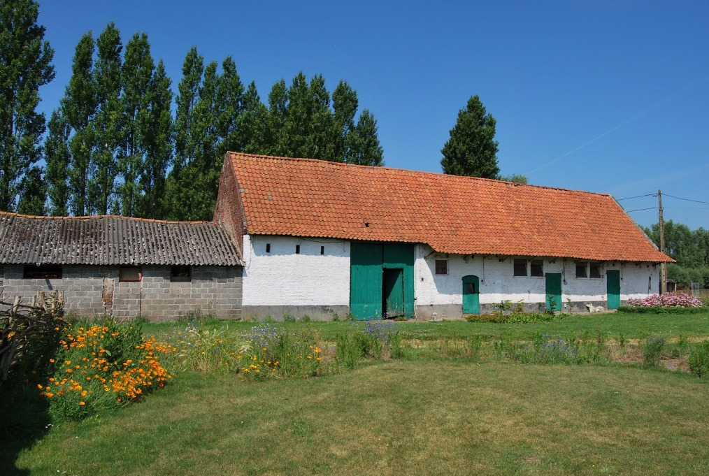 Authentieke, grondig gerenoveerde hoeve op 6470m² te Nazareth 