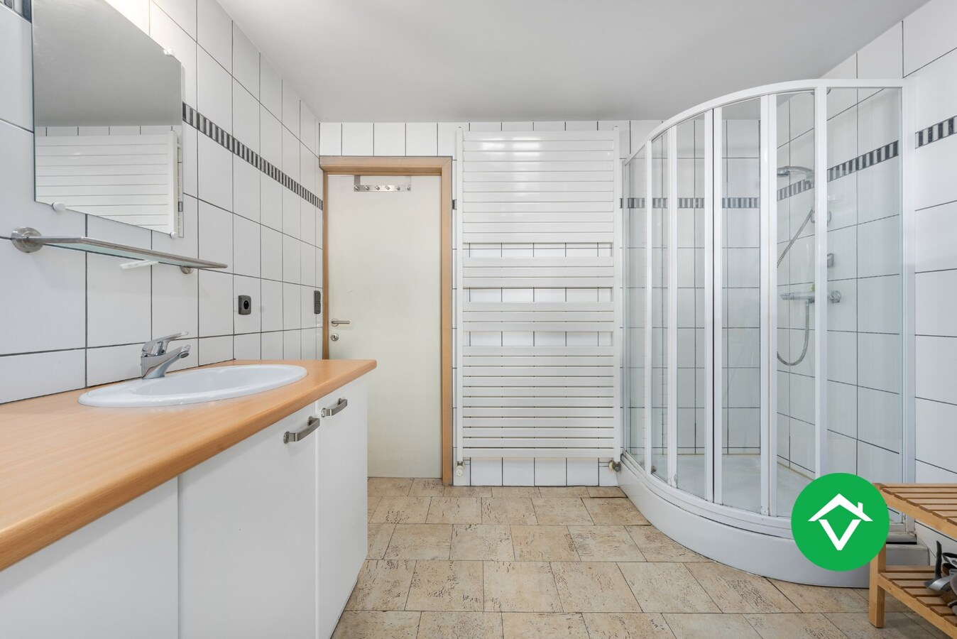 Instapklare woning met 4 slaapkamers en garage te Koekelare 