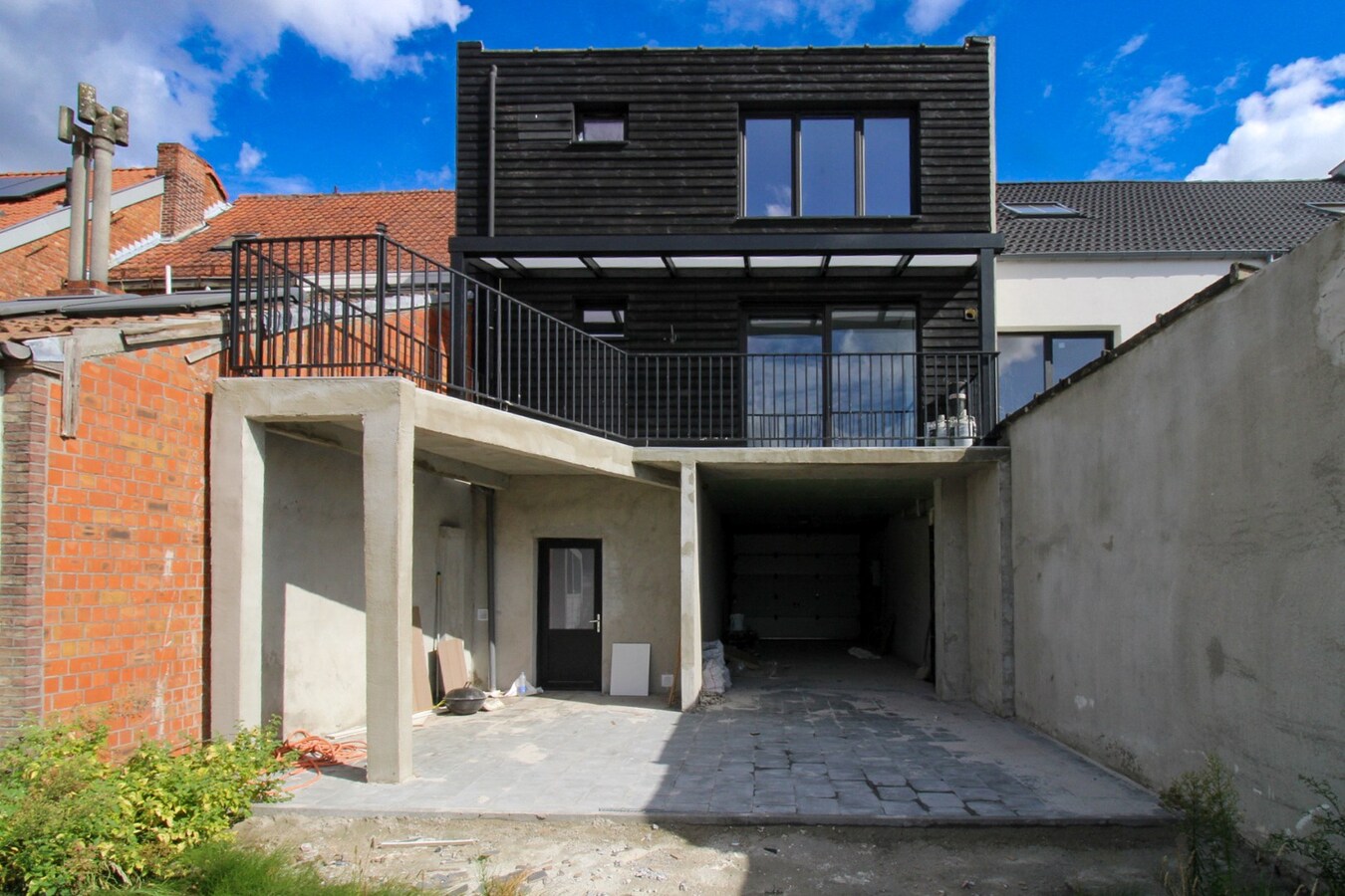 Exclusieve bel-etage in Sint-Niklaas te koop: stijlvol wonen met EPC B! 