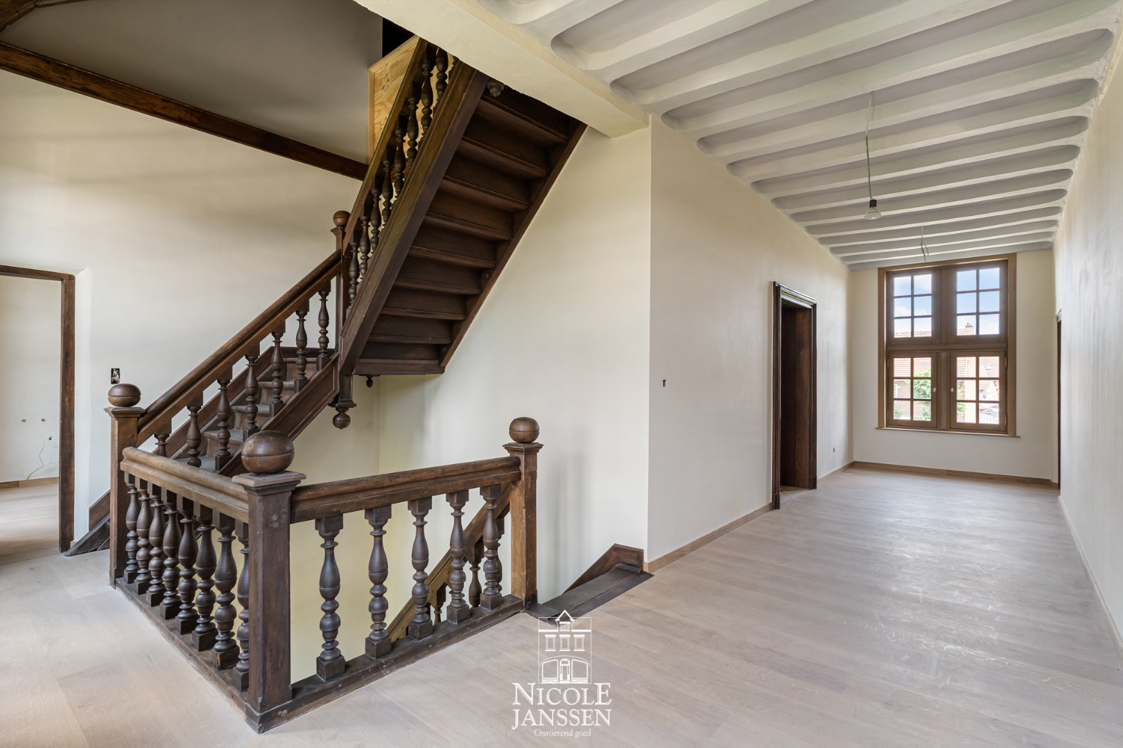 Overloop met toegang tot de slaapkamers 