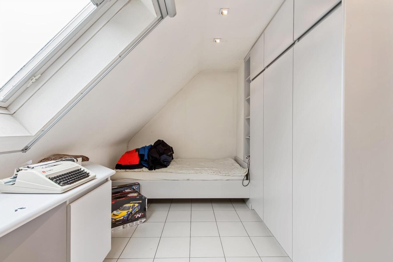 Luxueuze villa met loods (600m²) op terrein van 2100 m² 