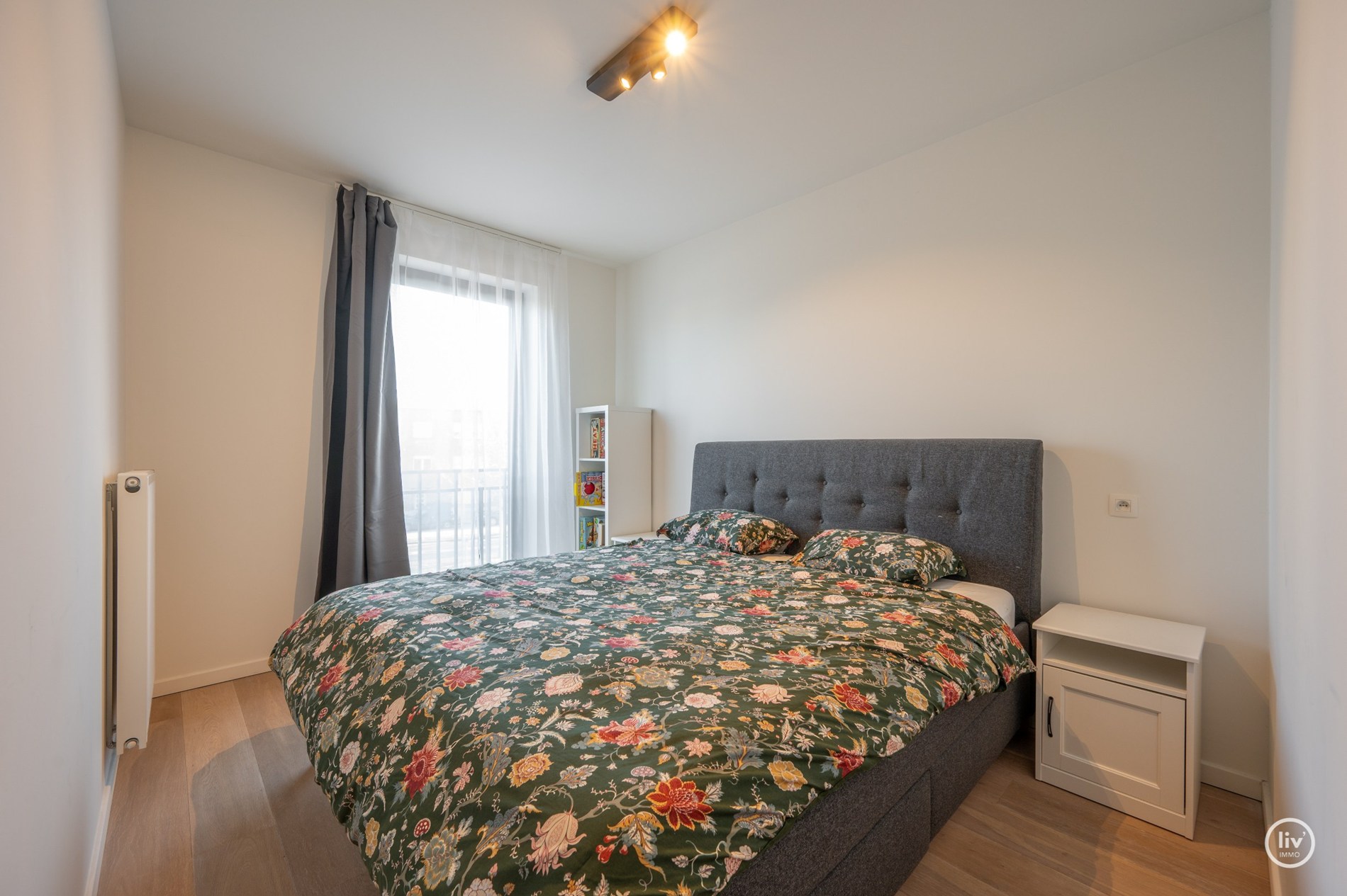 Magnifique appartement spacieux avec 3 chambres situé dans un immeuble récent à Duinenwater. 