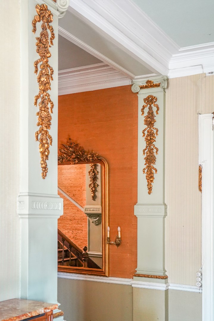 Uniek herenhuis in het centrum van Oudenburg 