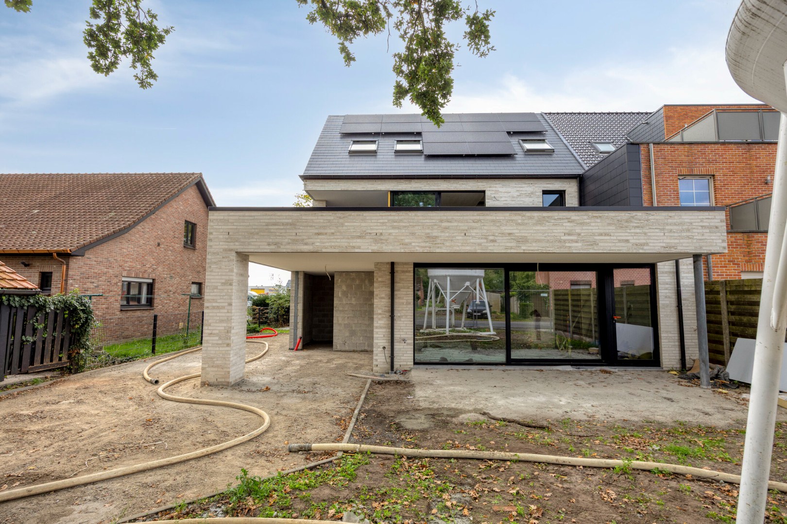Gelijkvloers appartement met 2 slpk. en tuin in Mol-Sluis 