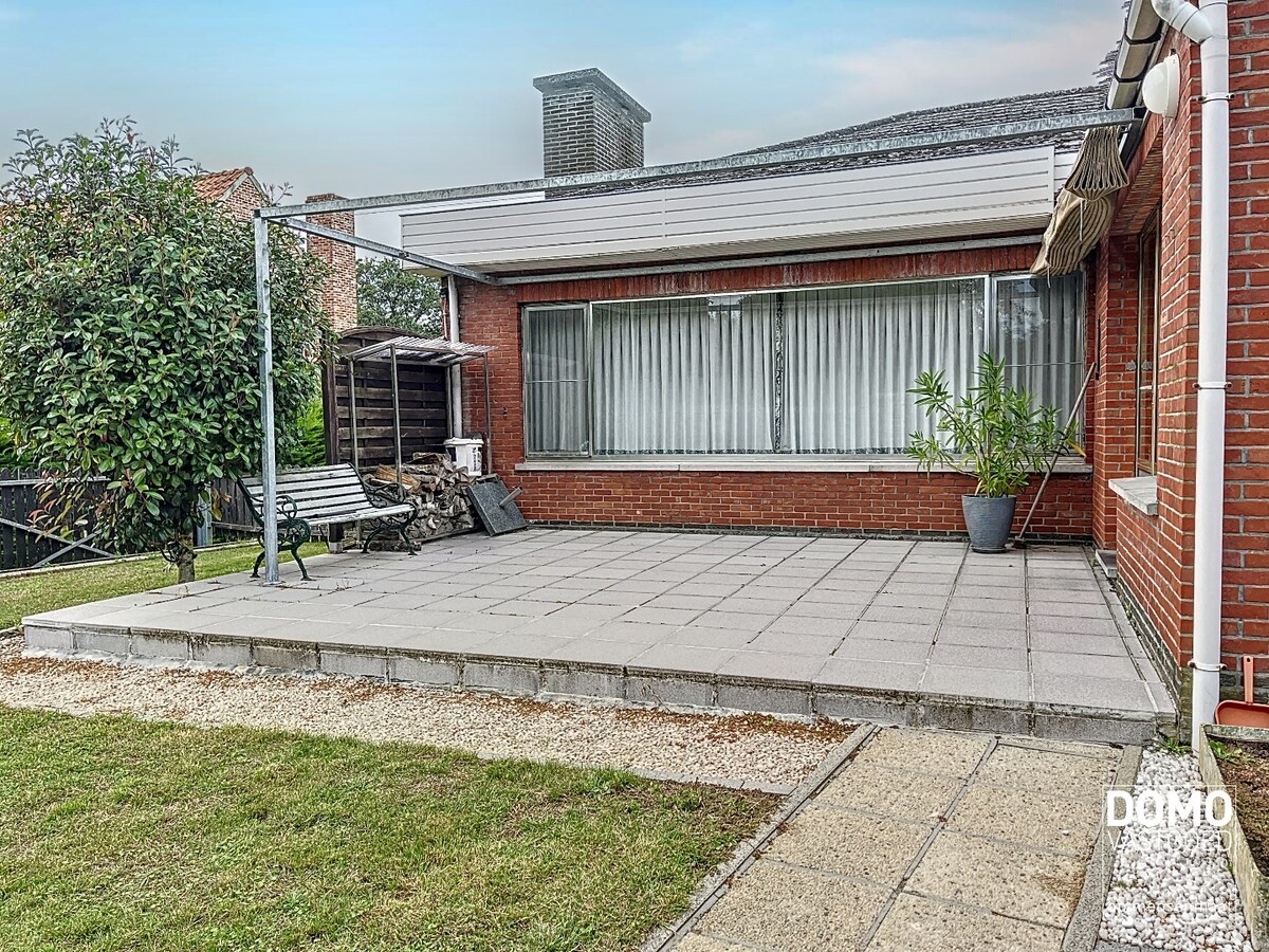 Ruime woning met tuin, inpandige garage en 4 slaapkamers in Linkhout. 