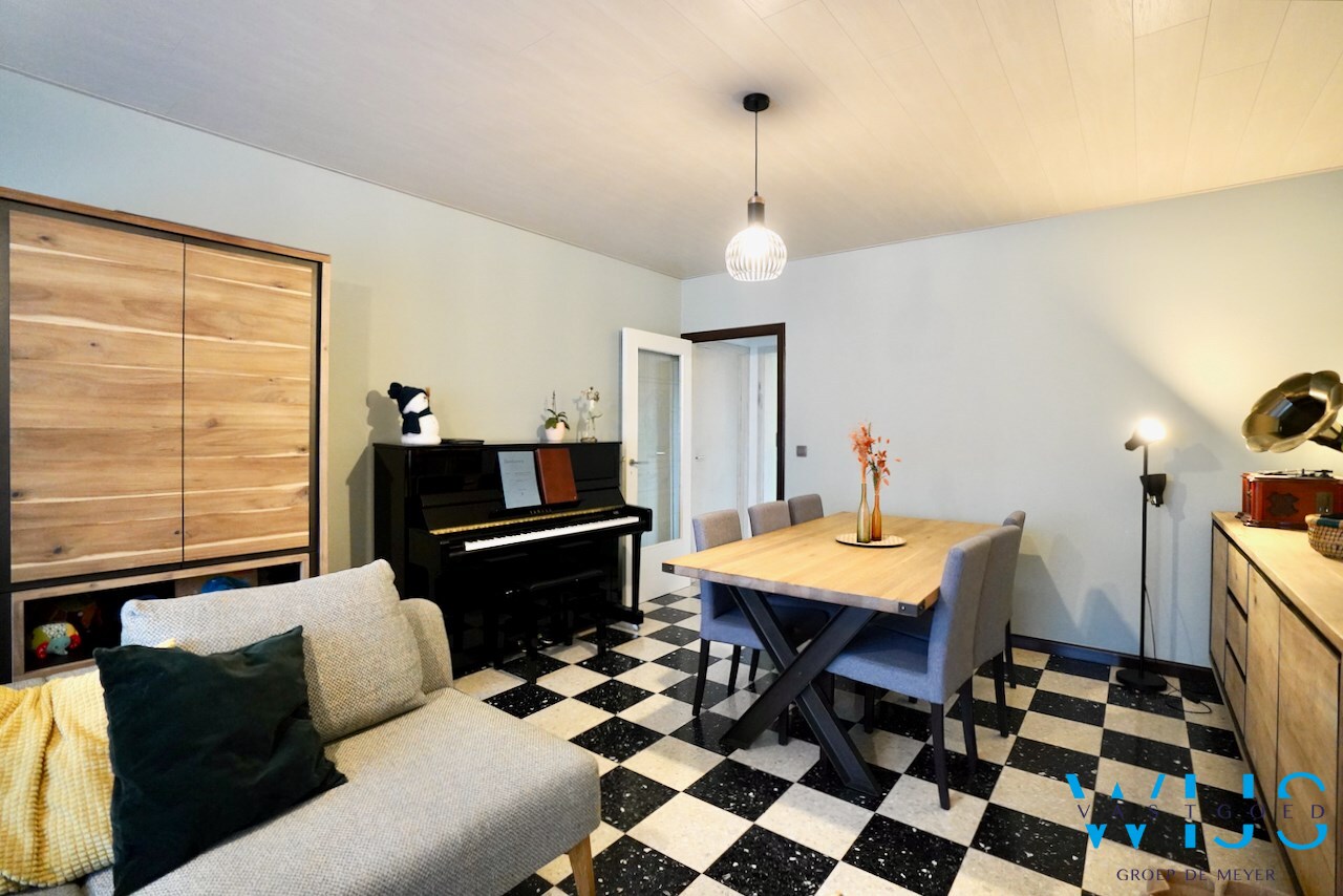 Instapklare gezinswoning in het toffe centrum van Assenede ! 