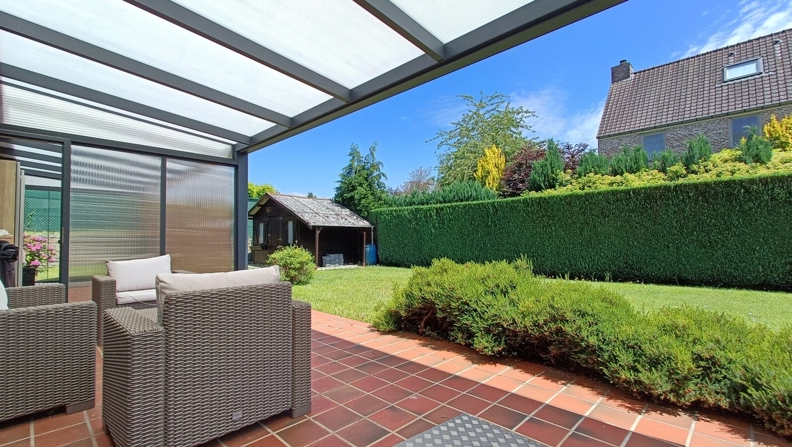 Open bebouwing met tuin te Bierbeek 