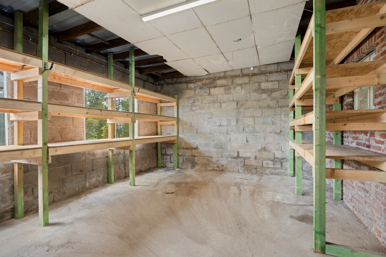 Open bebouwing op unieke locatie in Lubbeek met veel mogelijkheden  – EPC 567 kWh/m² - bewoonbare opp. 144 m² 