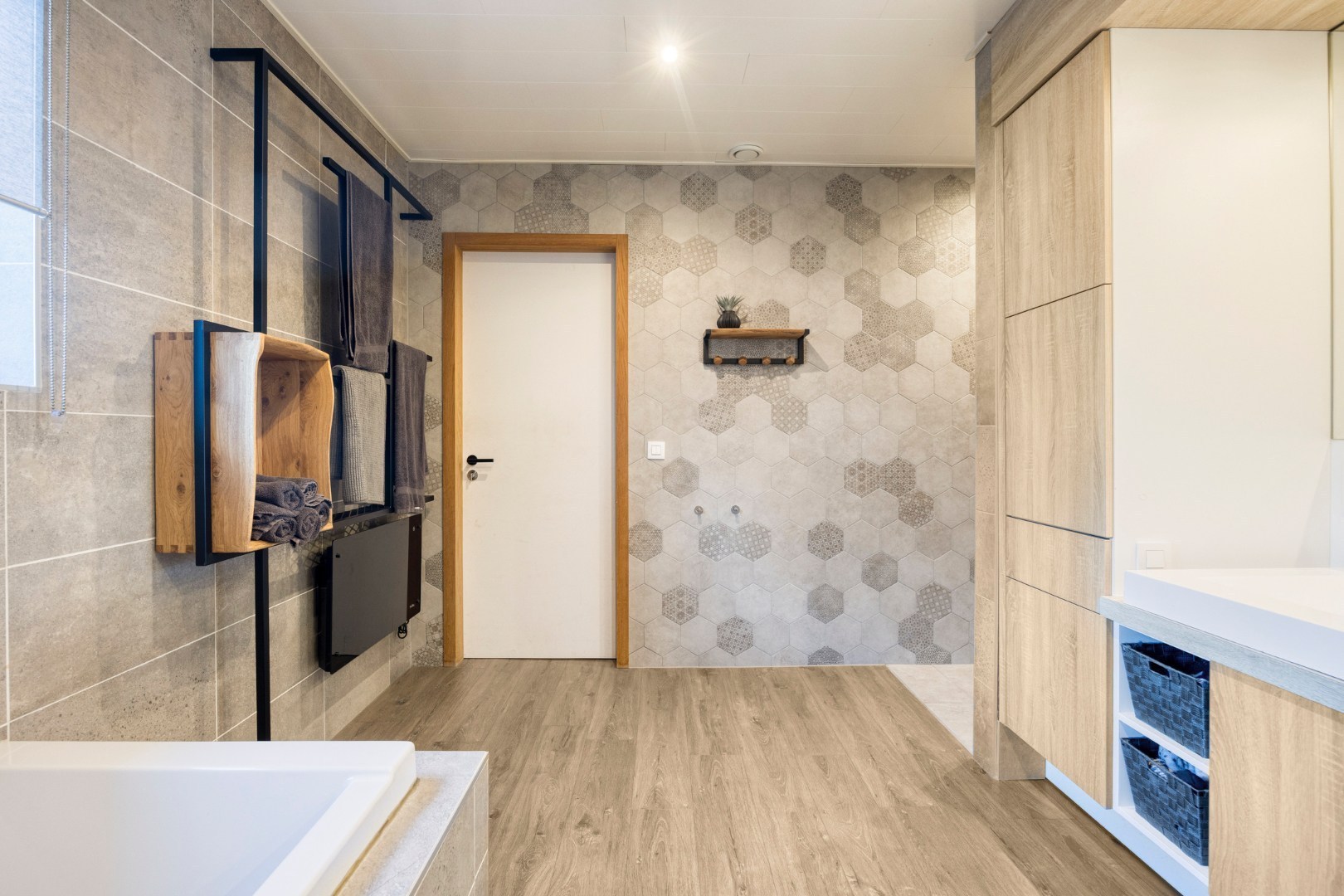 Rustig gelegen, energiezuinige gezinswoning met 4 slpk. nabij Lommel-centrum 