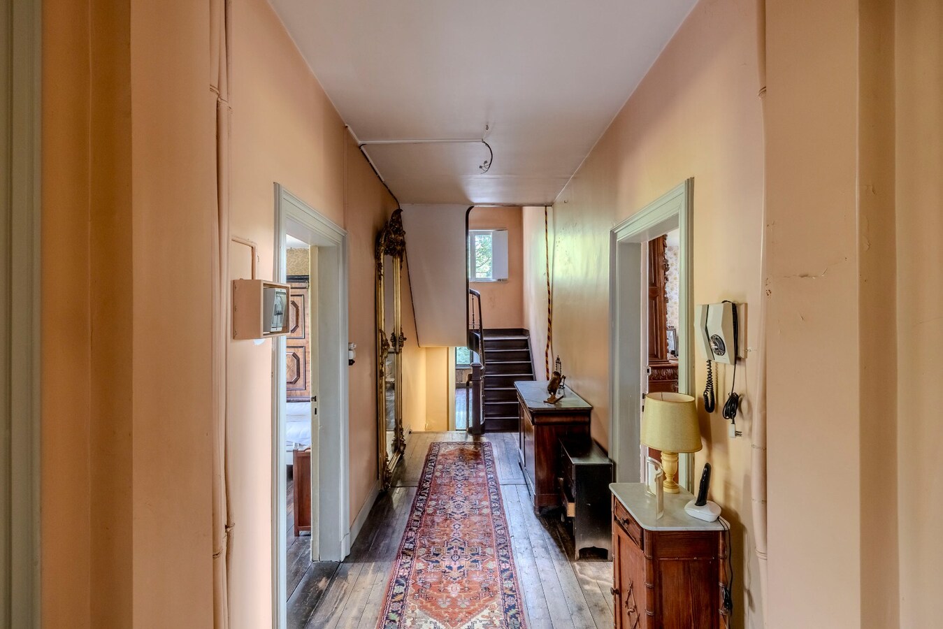 Charmant landhuis in een parkdomein van 7065m² 
