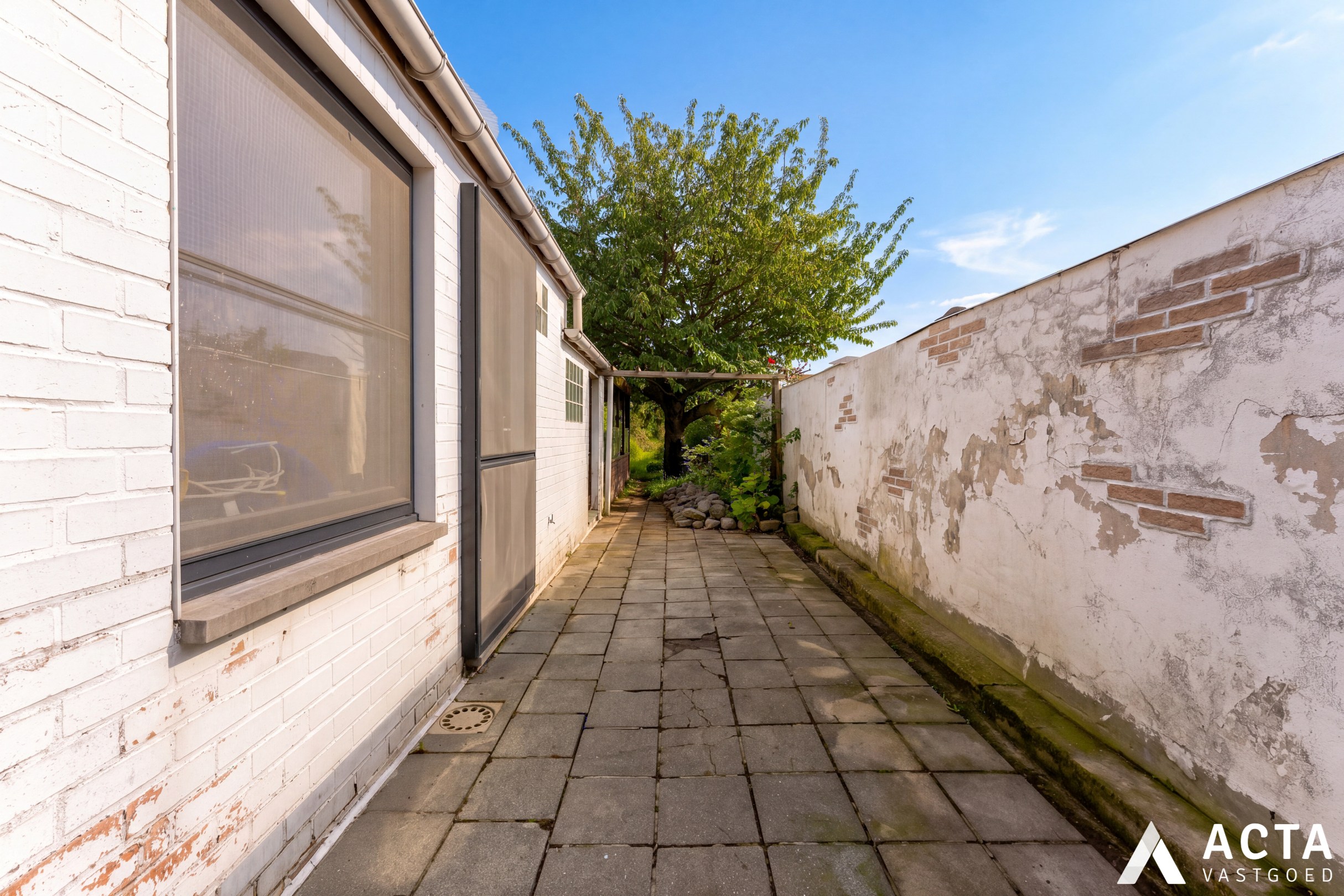 Gezinswoning met drie slaapkamers en tuin in Bredene 