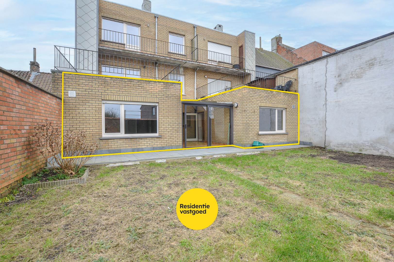 Gelijkvloers appartement met 2 slaapkamers gelegen in centrum Oudenburg. 