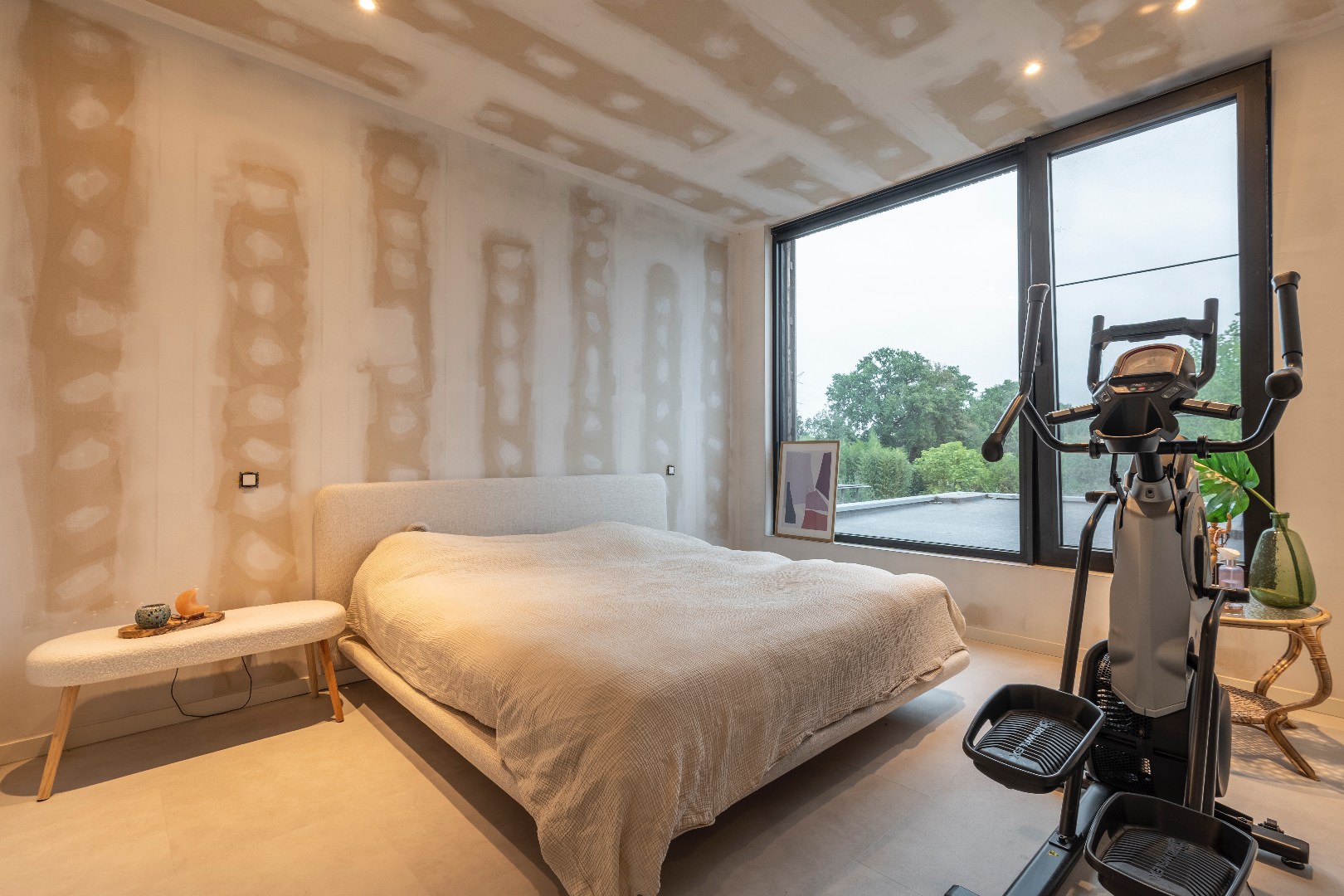 Exclusieve villa met praktijkruimte op perceel van 2001m² in Balen-Olmen 