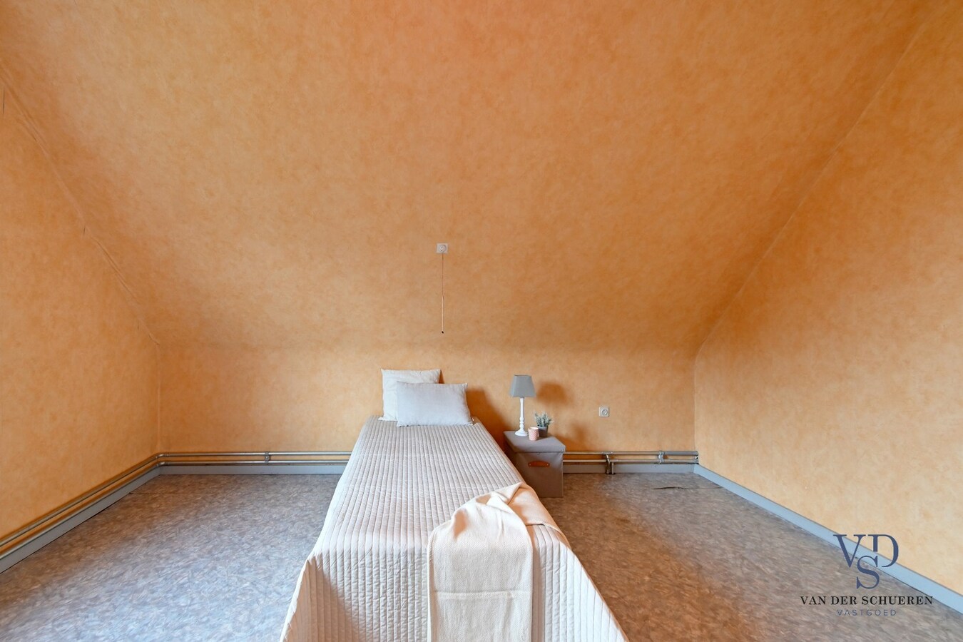 Degelijke halfopen bebouwing 