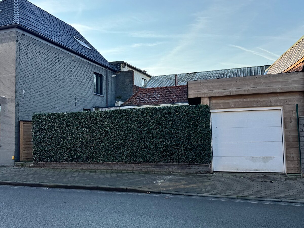 Appartement met 4 slaapkamers en garage te Kortemark 